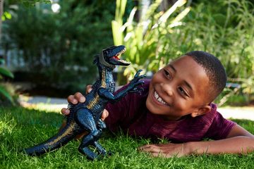 Mattel® Actionfigur Jurassic World, Track 'N Attack Indoraptor Figur, inkl. AR Track-Code