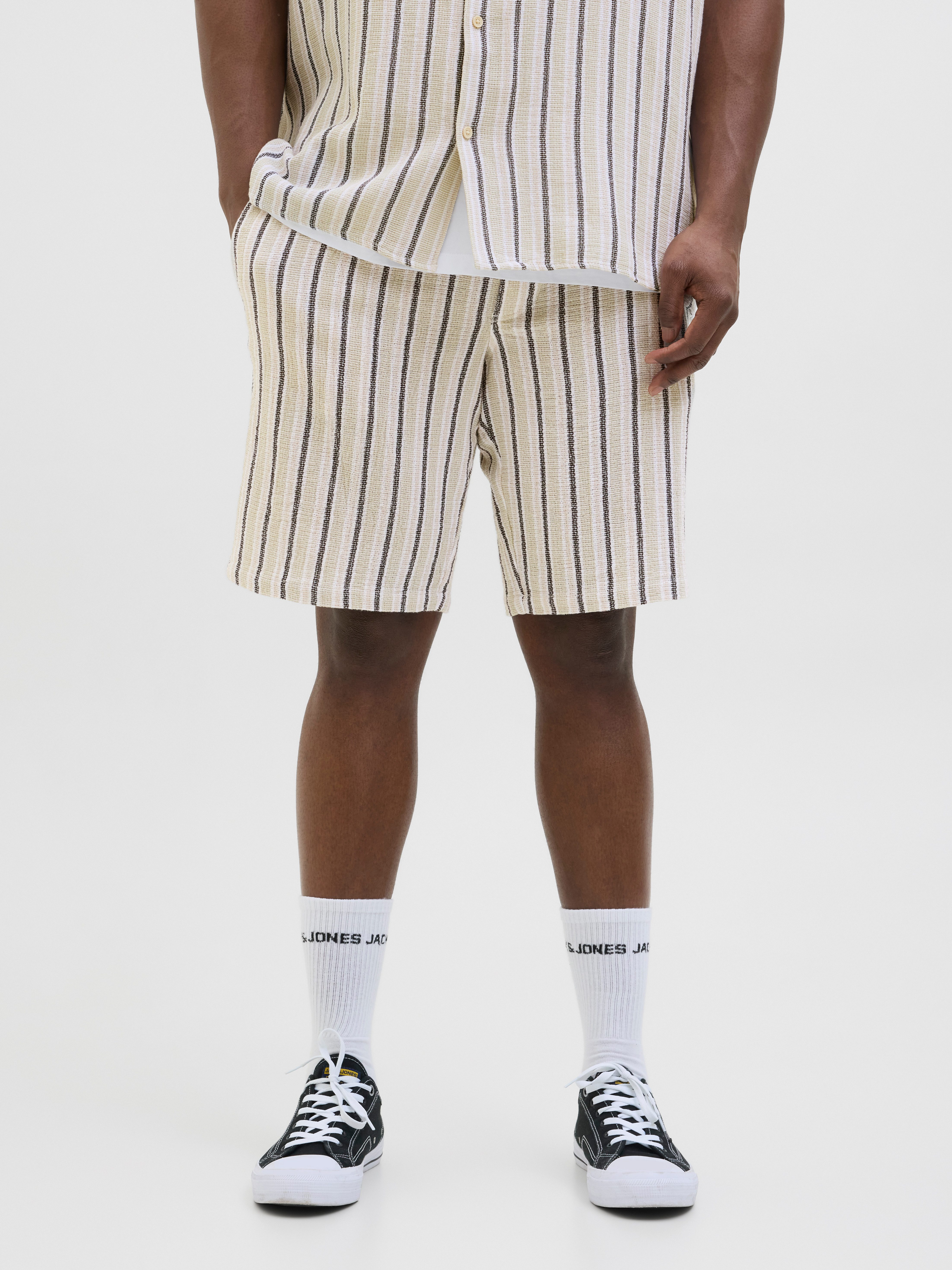 Sweatshorts JPSTJAIDEN COBA STRIPE JOG SHORT SN PLS