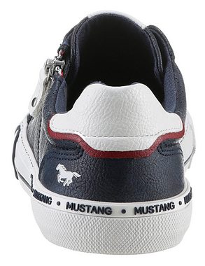 Mustang Shoes Sneaker weicher Schaftrandpolsterung, Freizeitschuh, Halbschuh, Schnürschuh