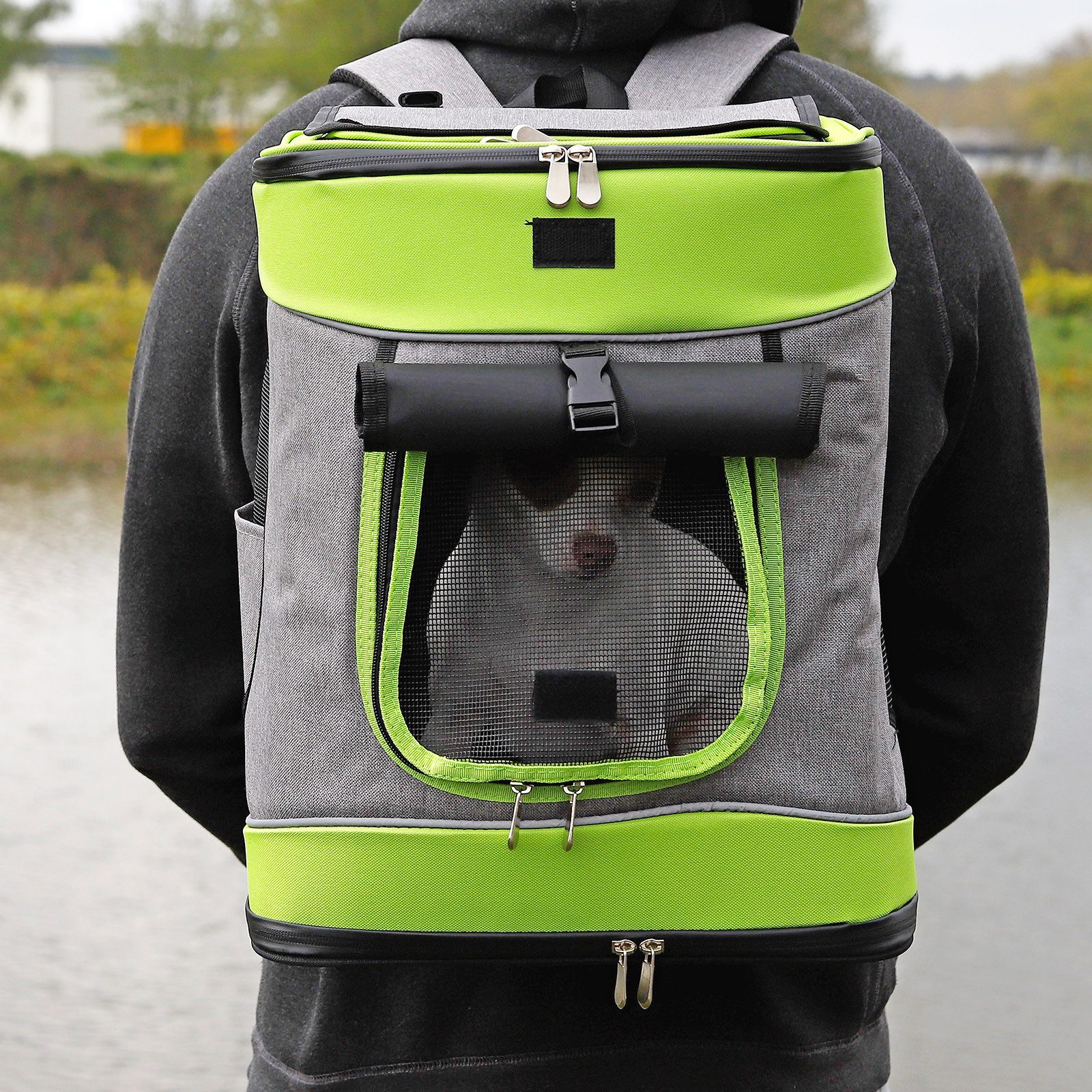 lionto Tiertransporttasche Rucksack für Haustiere, mit Regenhaube bis 14 kg, atmungsaktiv, mit Karabiner & herausnehmbarer Unterlage