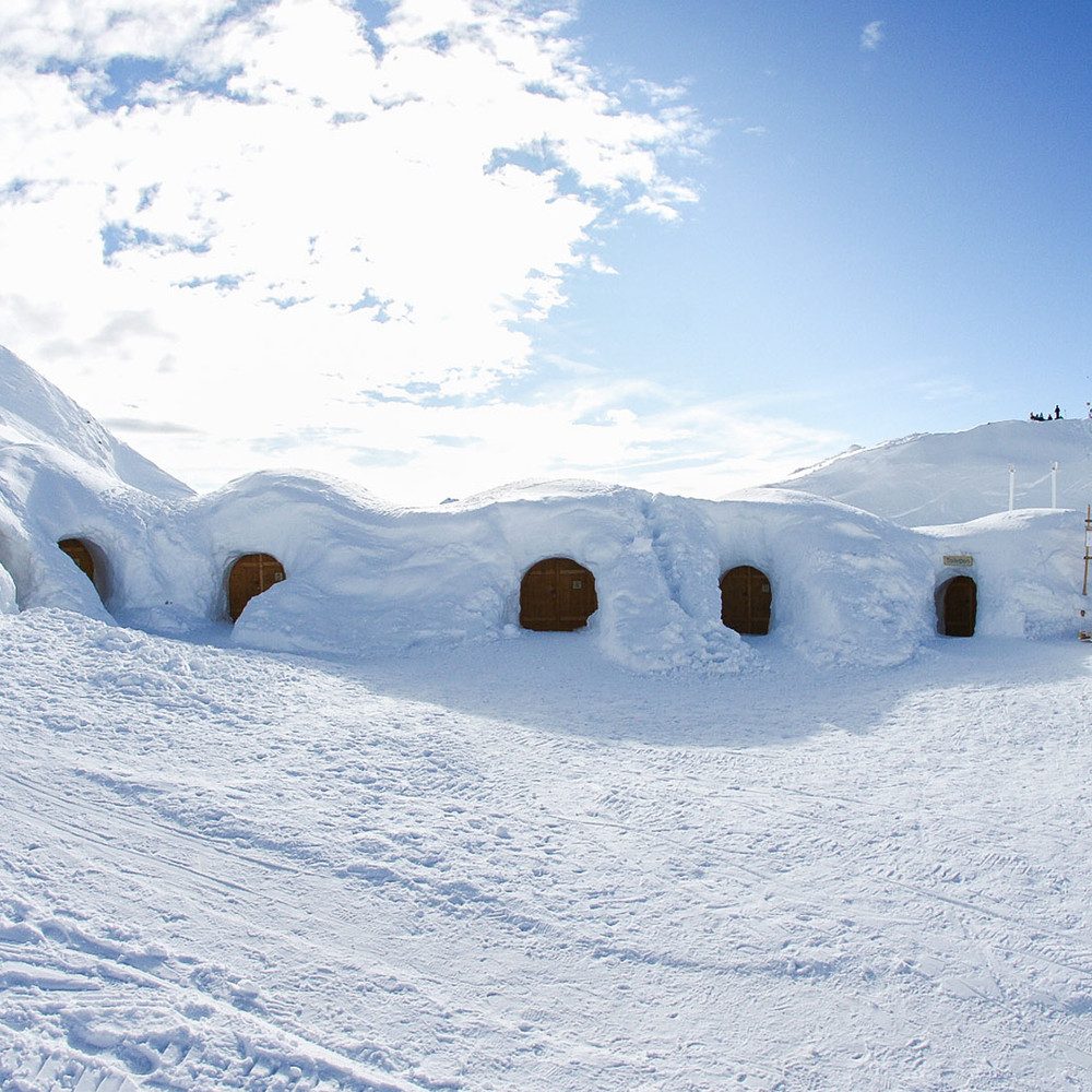 Jochen Schweizer Erlebnisgutschein Romantik Iglu Übernachtung & Käsefondue in Oberstdorf (So-Do), Bringt das Eis zum schmelzen!