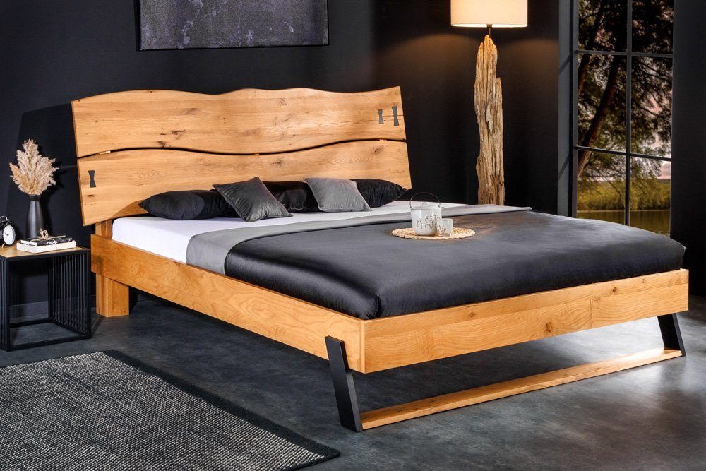 riess-ambiente Holzbett AMAZONAS 180x200cm natur / schwarz - Baumkante, Wildeiche, Massivholz (Einzelartikel, 1-tlg), Kingsize-Doppelbett -ideal f. Schlafzimmer, Gästezimmer & Jugendzimmer