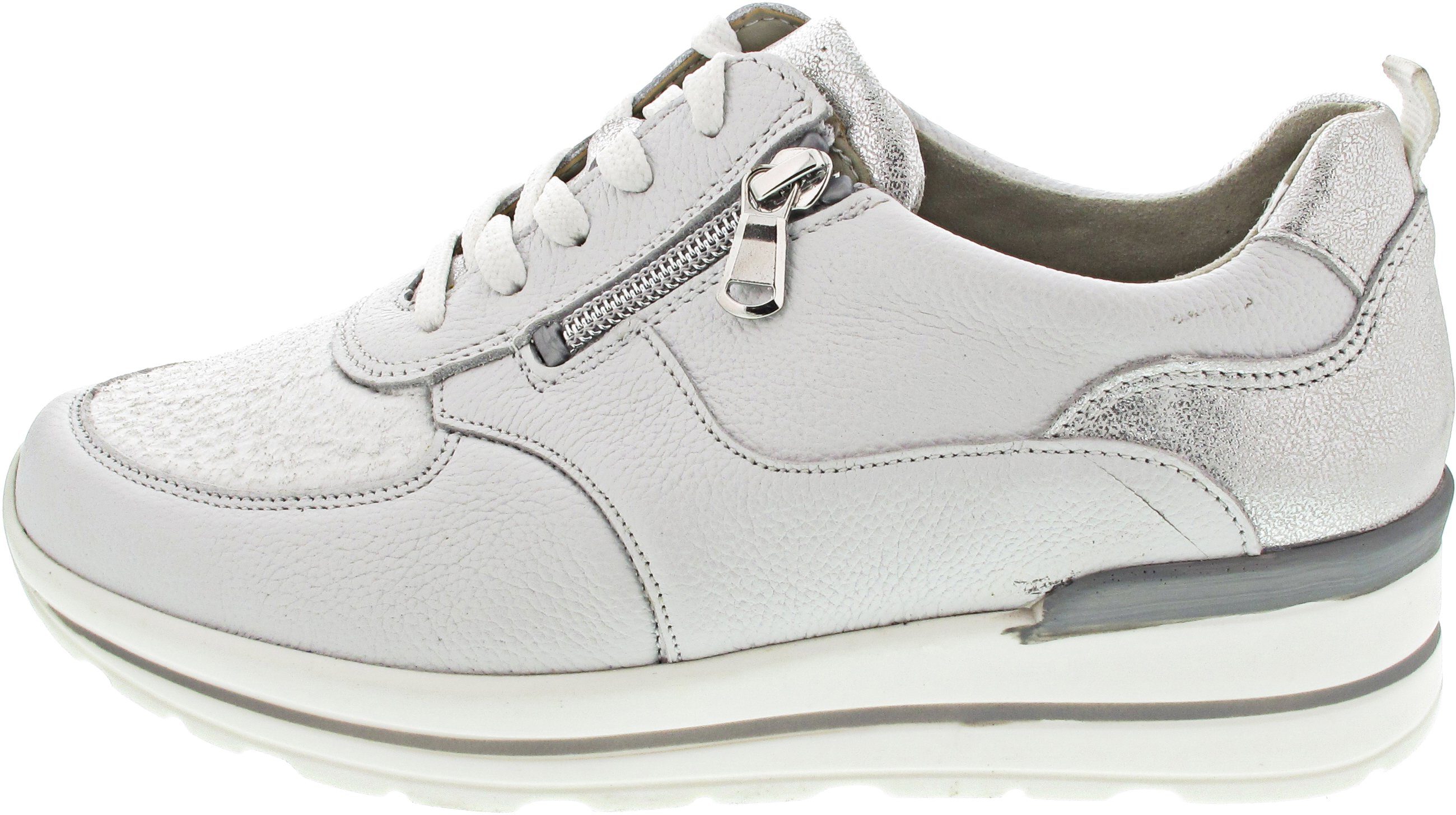 Schnürschuh