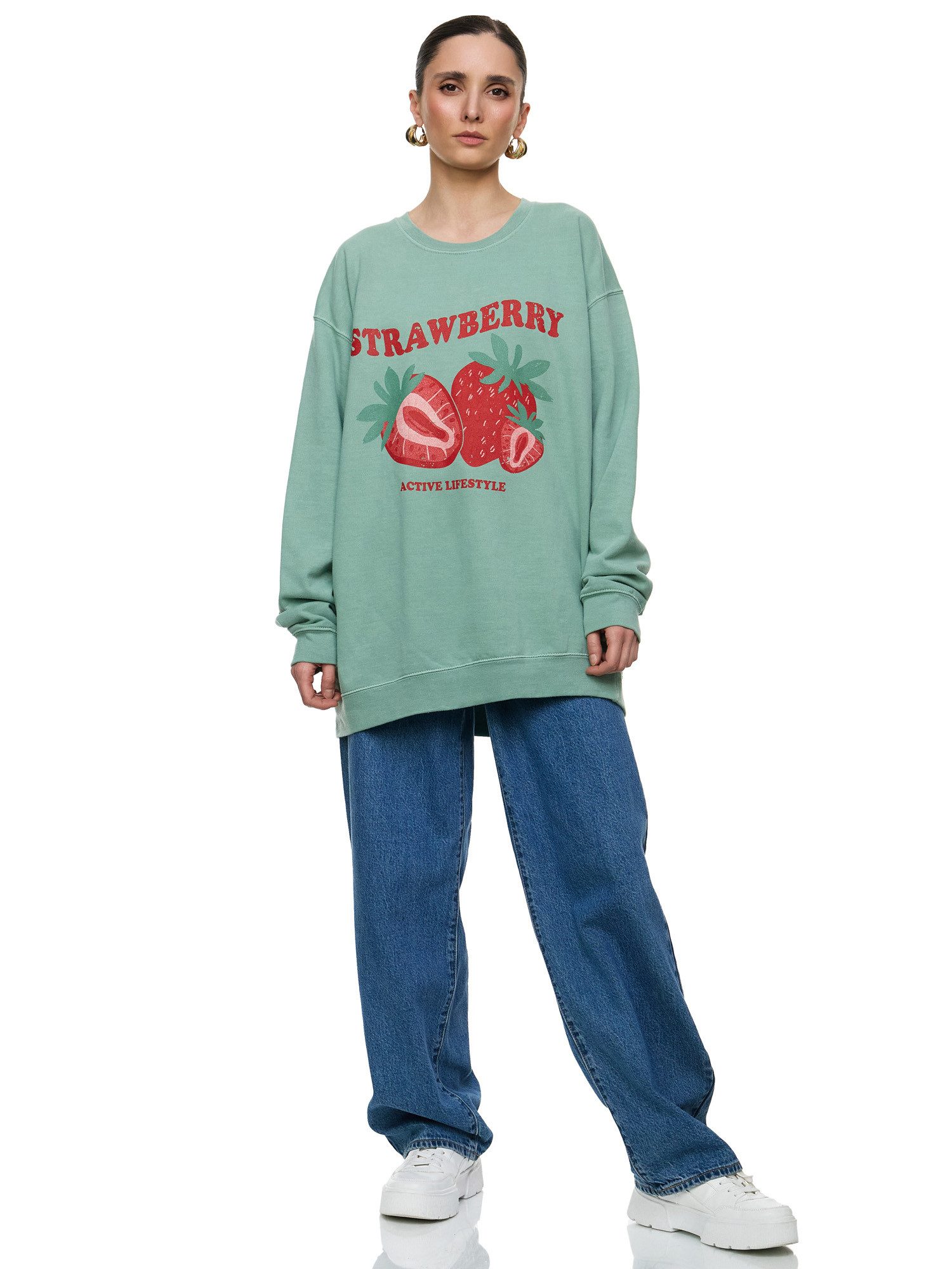 Worldclassca Sweatshirt Worldclassca Oversized Sweatshirt Print Steawberry günstig online kaufen