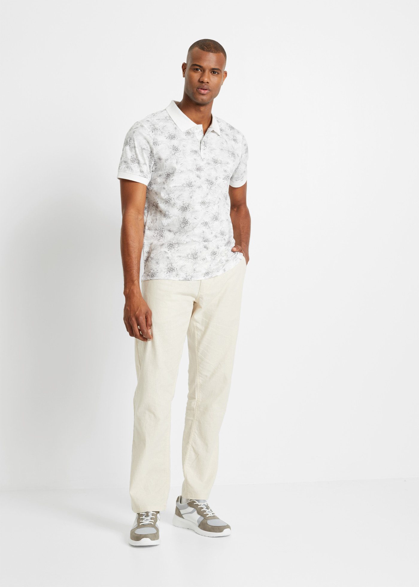 bonprix Poloshirt mit Polokragen, Kurzarm-Design, aus Baumwolle, Regular Fit – Bild 4 von 5