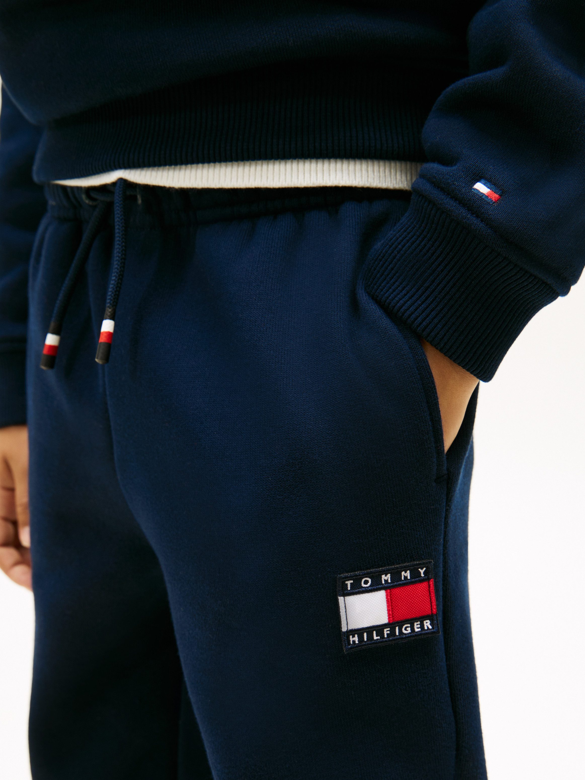 Tommy Hilfiger Langarmshirt & Hose (Set, 2-tlg) Kinder bis 16 Jahre, mit Rundhalsausschnitt