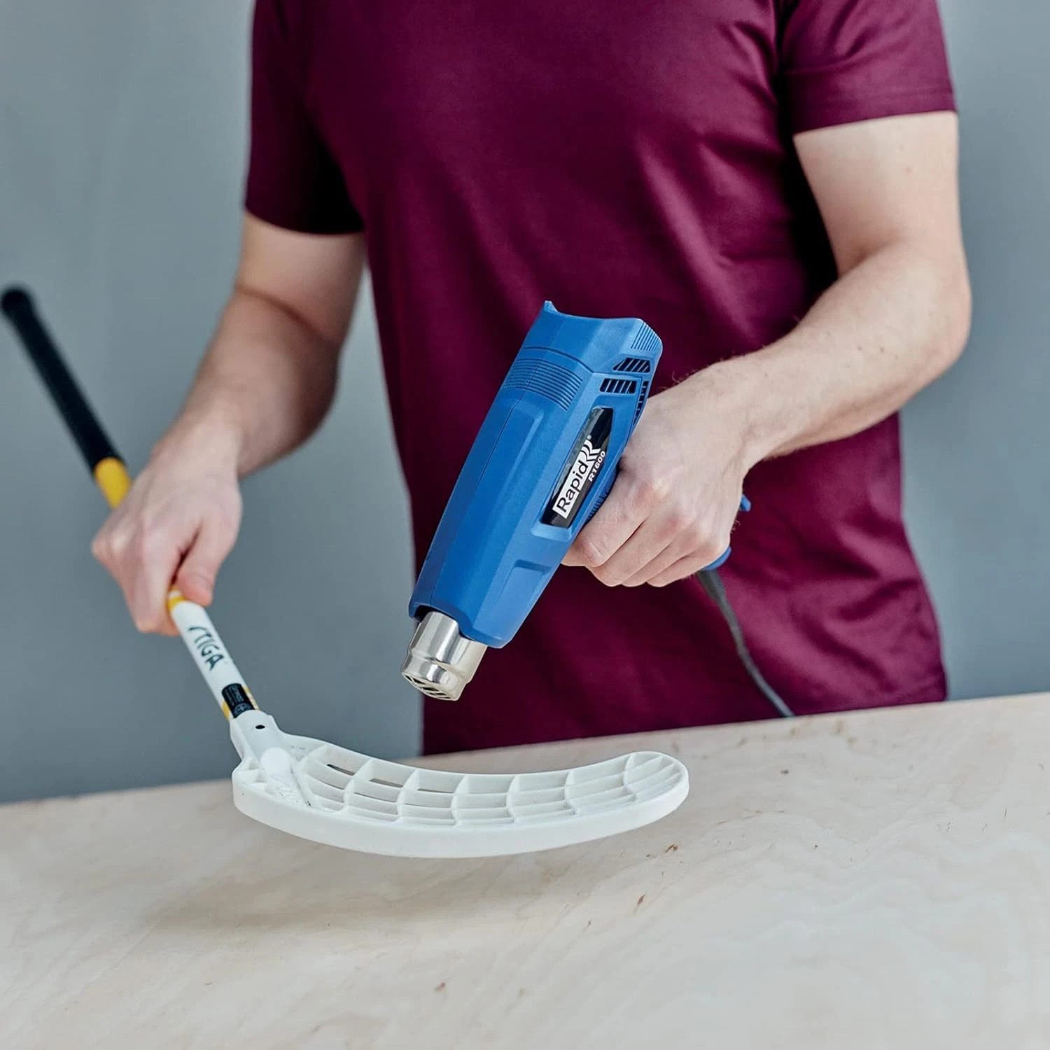 Rapid Heißluftgebläse Heißluftpistole R1600 Heißluftfön 1600W 400-550°C 300l/Min, bis max. 550 °C, (1-tlg), 1600W,400-550°C,24359800