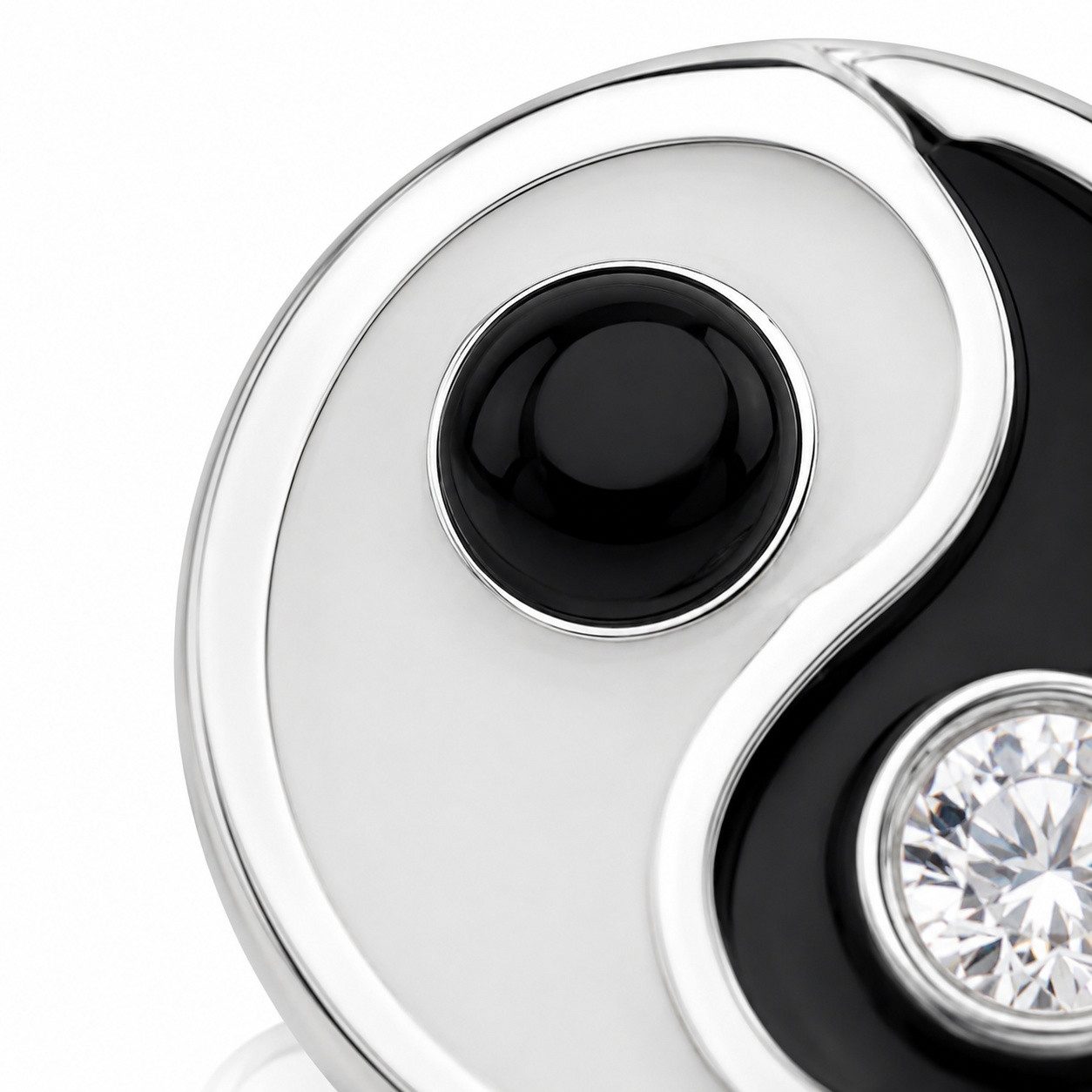 LUISIA® Paar Ohrstecker "Ohrringe Yin Yang mit Kristall von Swarovski®" (2-tlg., inkl. Schmuckbox), 925 Silber – Bild 5 von 5