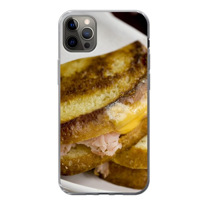 MuchoWow Handyhülle Schinken-Käse-Toast auf einer Serviette Handyhülle Apple iPhone 13 Pro Max Smartphone-Bumper Print Handy