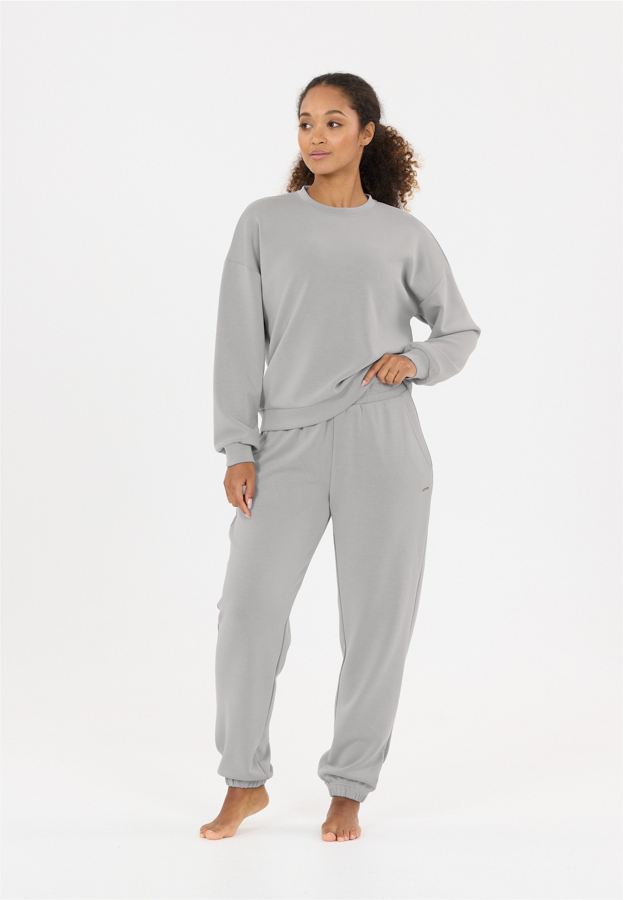 ATHLECIA Sweatshirt Jillnana im klassischen Design