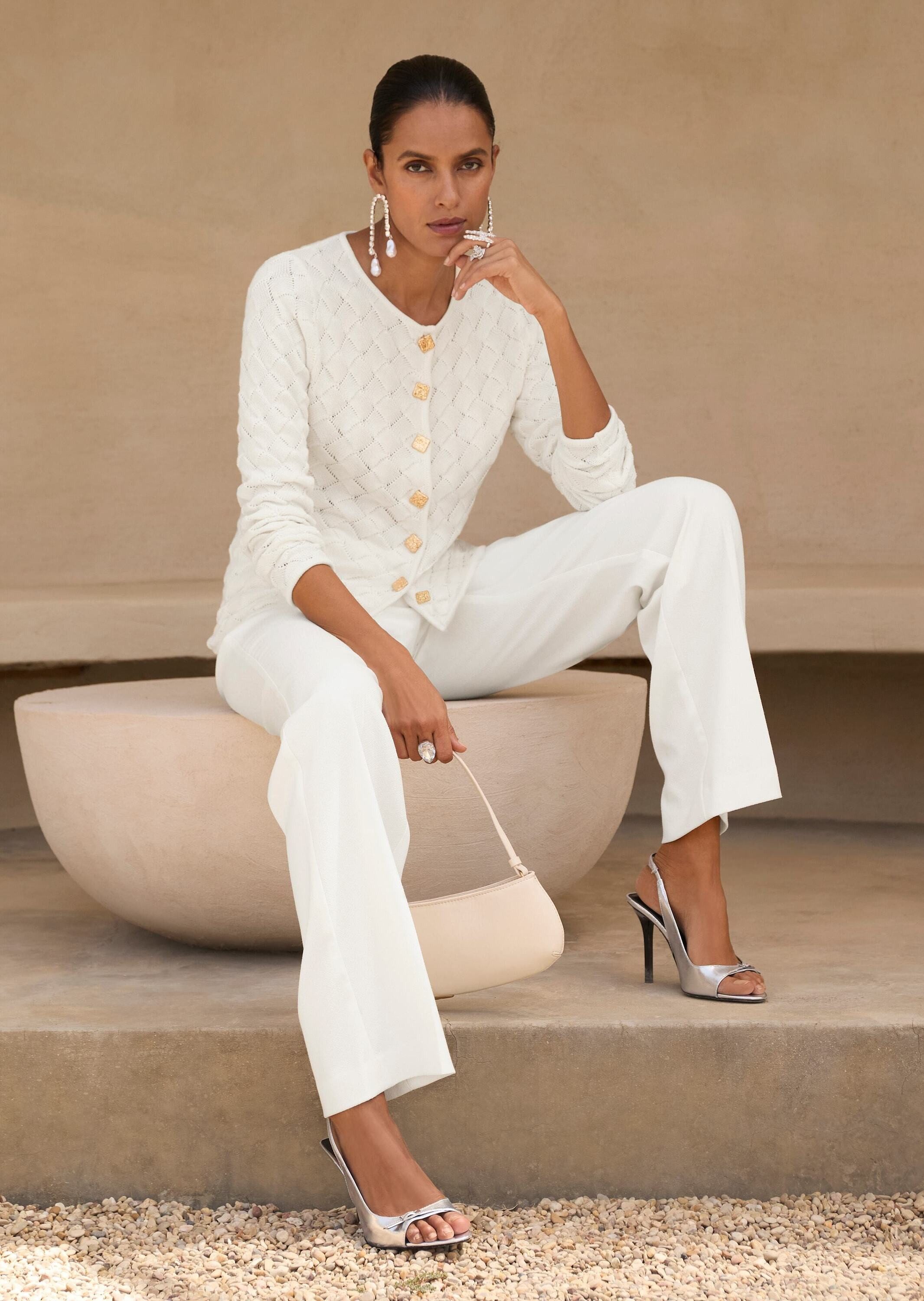 MADELEINE Strickjacke Edler Struktur-Blazer mit Strickmuster, Langarm Kragenloser Blazer mit Schmuckknöpfen aus Baumwolle