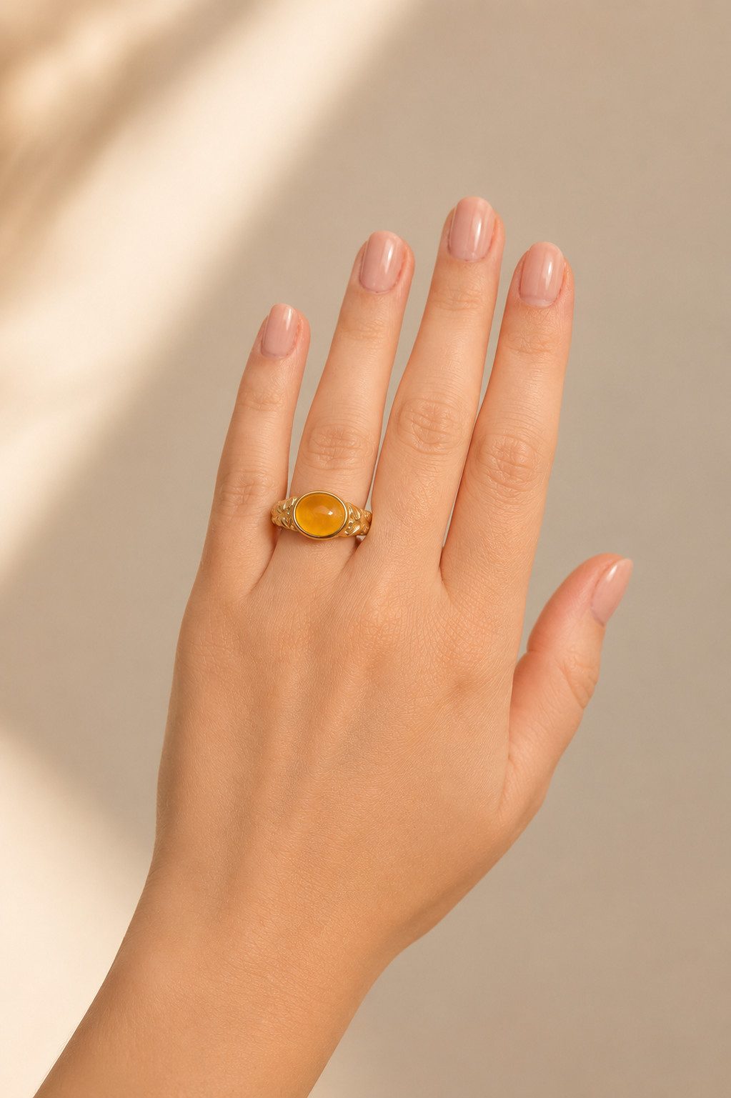Sogni d'oro Fingerring "Sonnengold" mit Aragonit, Silber 925 vergoldet, verzierte Ringschiene