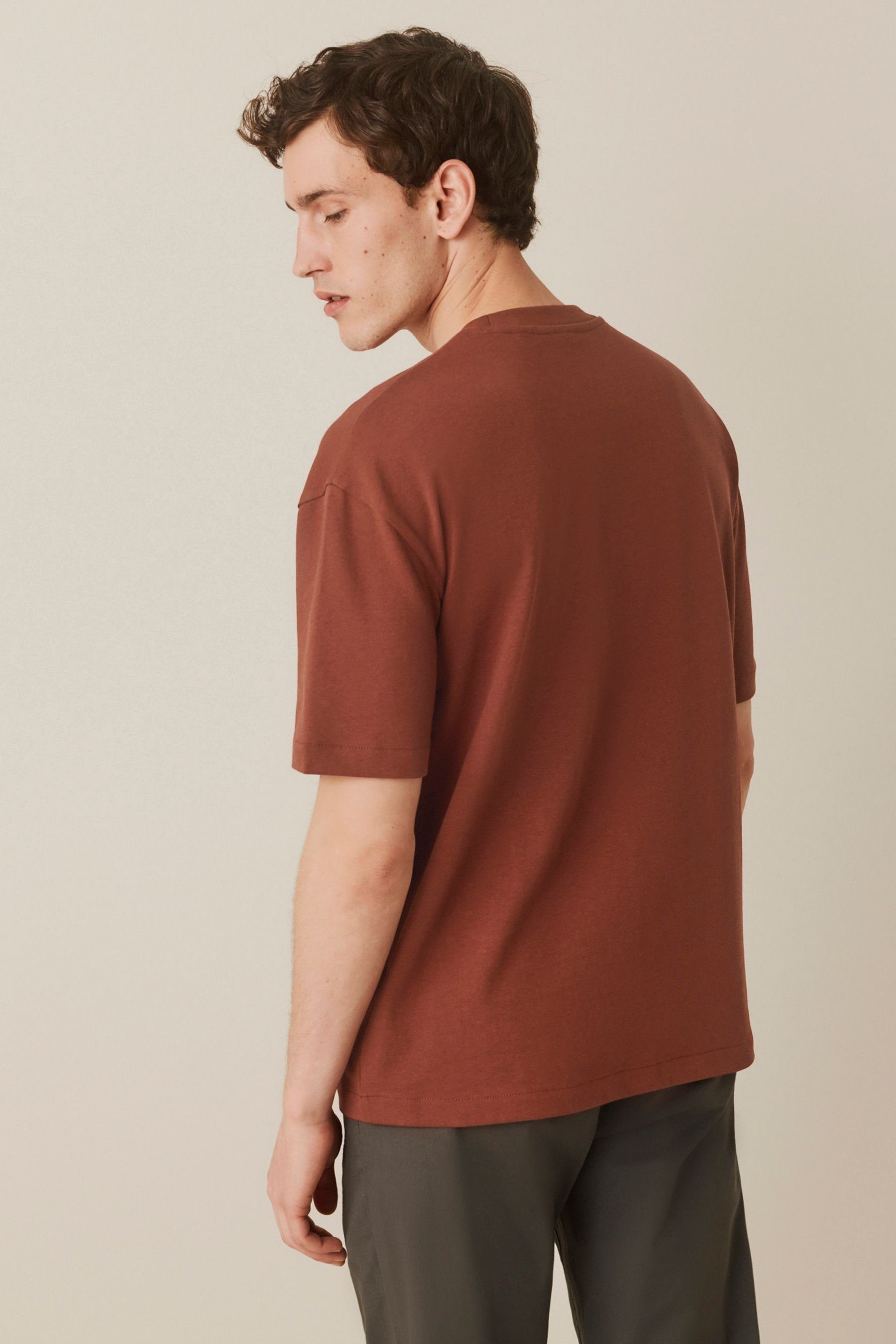 Next T-Shirt Oversized Fit T-Shirt Stoff (1-tlg) Rust Brown aus schwerem