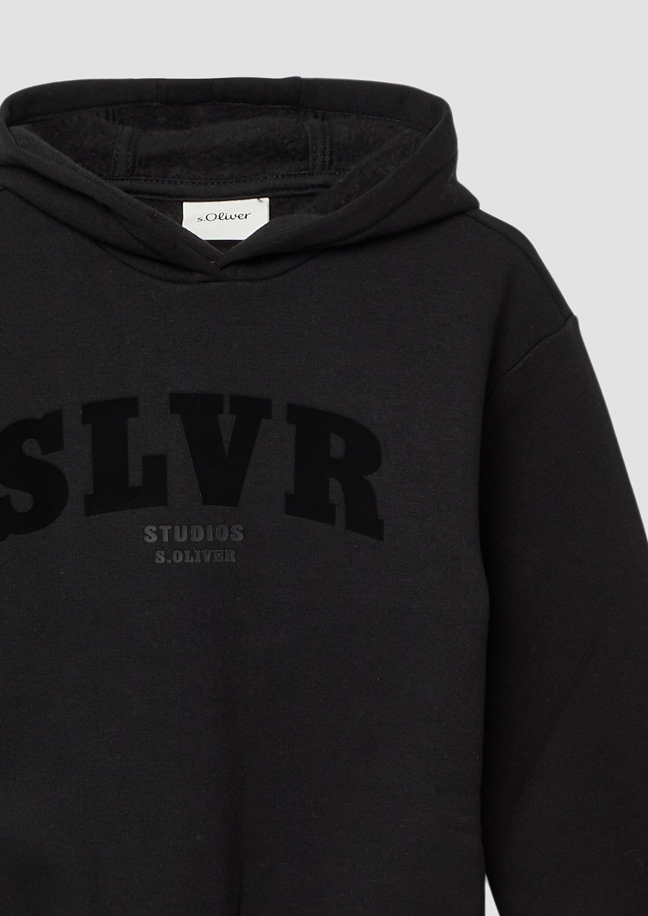 s.Oliver Sweatshirt Sweatshirt Kapuzen-Sweatshirt mit Frontprint und kuscheliger Innenseite