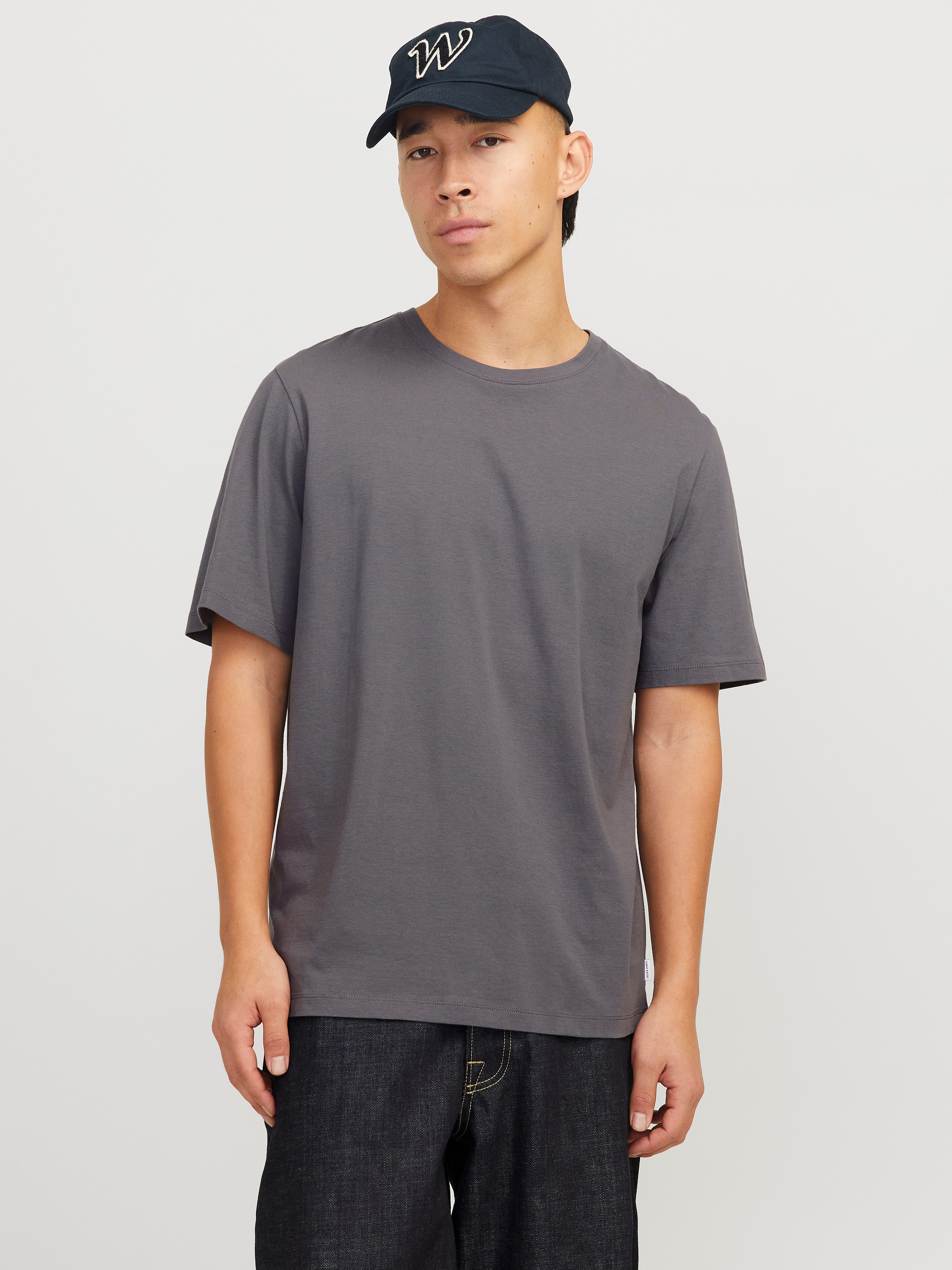 Jack & Jones Rundhalsshirt JJEORGANIC BASIC TEE SS O-NECK NOOS Baumwolle, regular fit. Reduzierter Preis € 9,99. Unverbindliche Preisempfehlung € 14,99