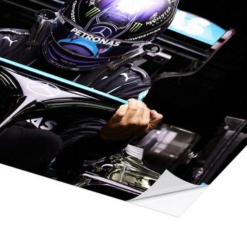 Posterlounge Wandfolie Motorsport Images, Lewis Hamilton vor dem Rennen, Großer Preis von Bahrain 2021, Fotografie