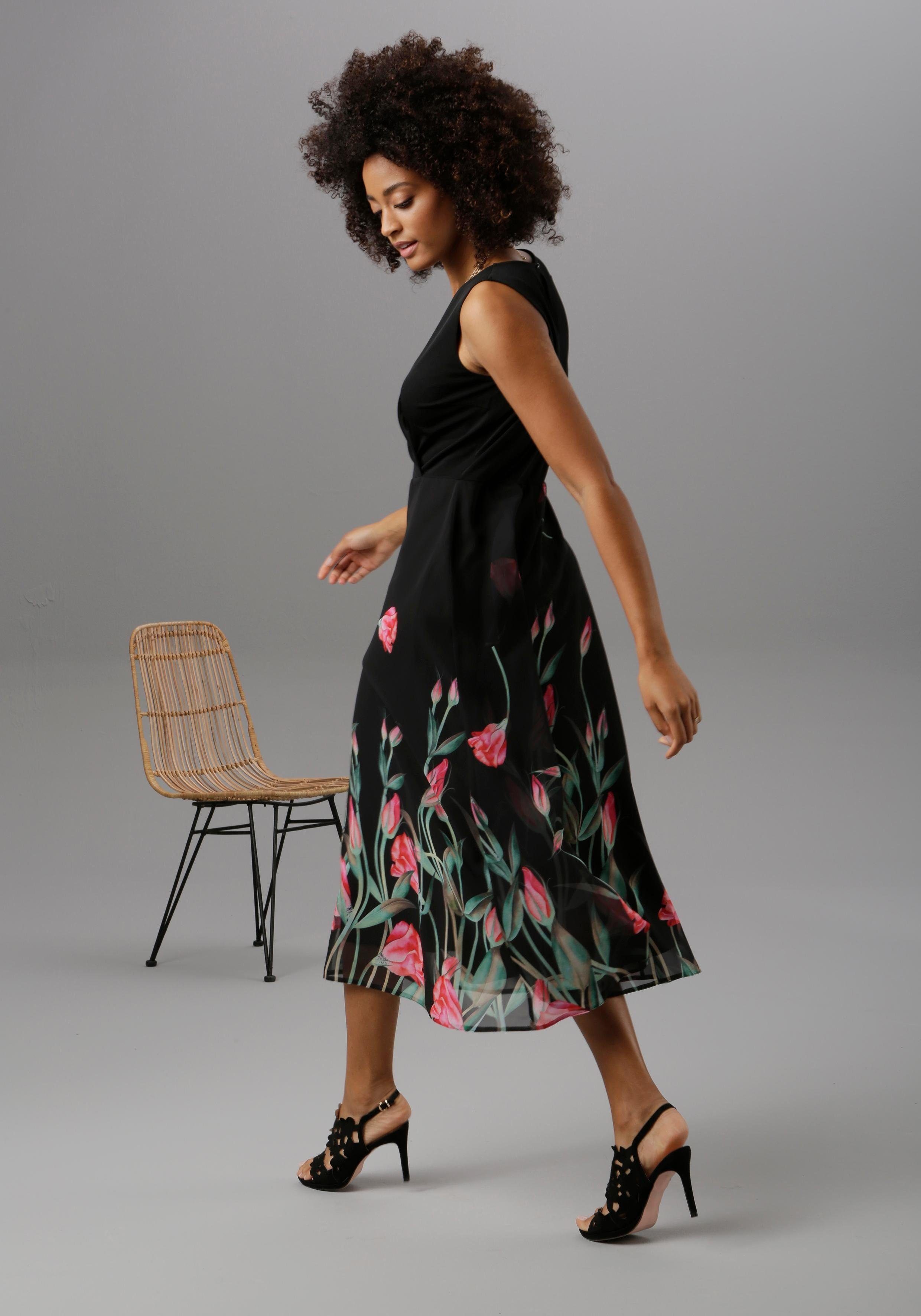 Aniston SELECTED Sommerkleid mit floralem Druck – Bild 2 von 5