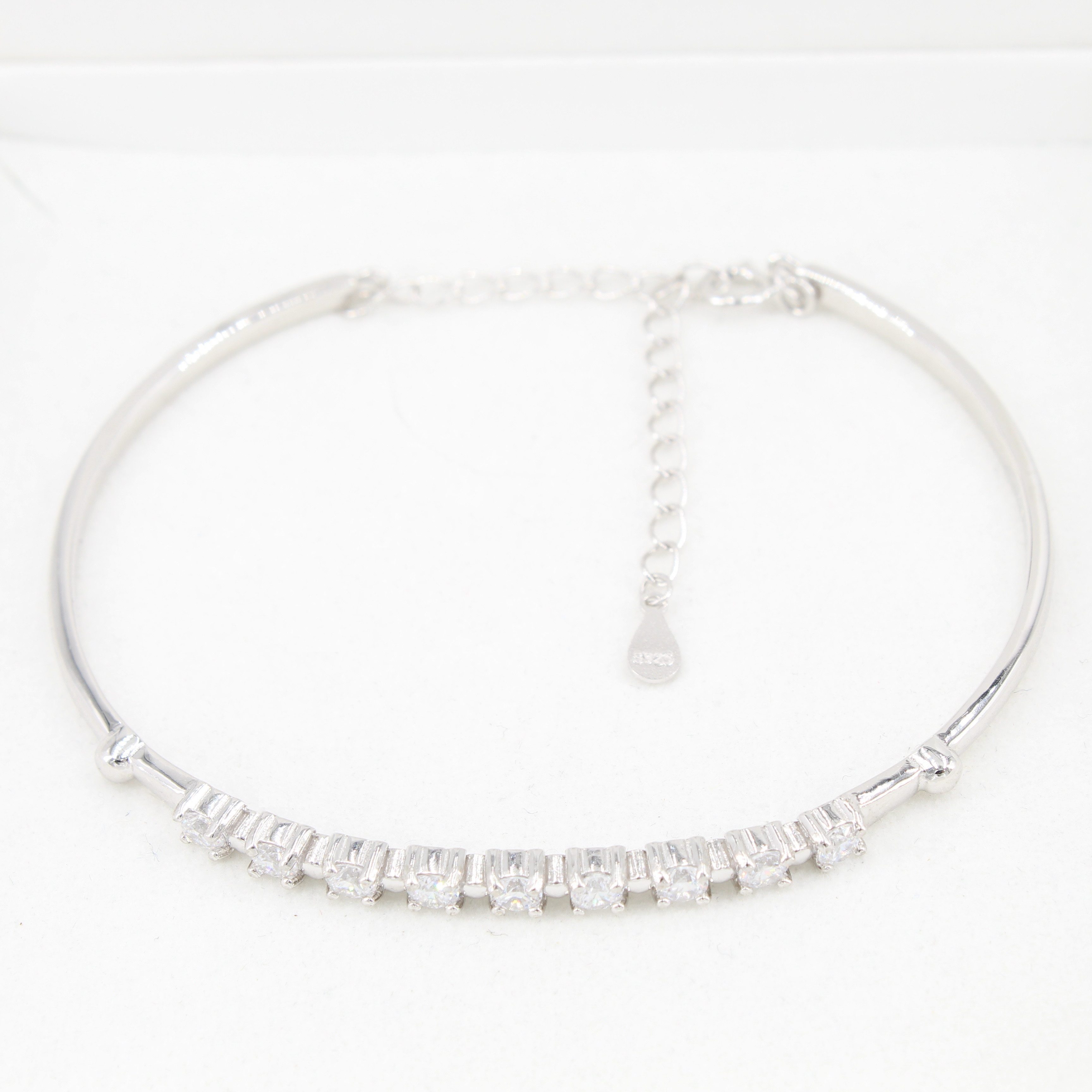 PANDACHARMS Armreif Nine Diamonds, 925er Silber mit Zirkonia, Länge variabel 16-20cm