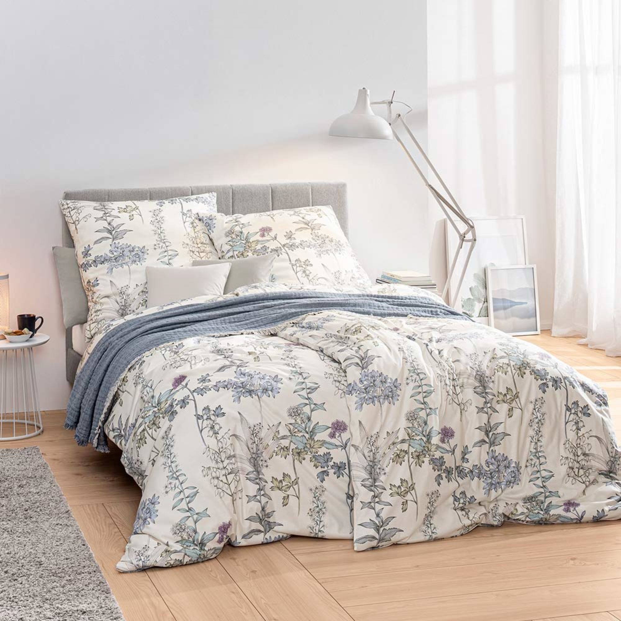 Estella Bettwäsche Estella Mako Jersey Bettwäsche 135x200 Alisa bleu Wiesenblumen Gräser, Mako-Jersey, 2 teilig, für Sommer und Winter