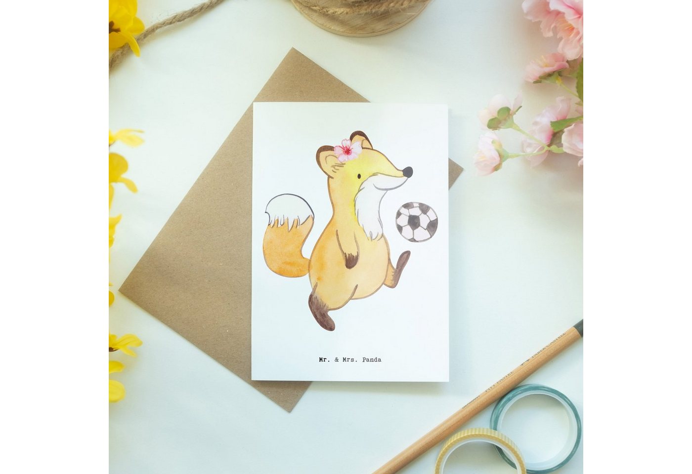 Thumbnail - Mr. & Mrs. Panda Grußkarte Fußballerin Herz - Weiß - Geschenk, Firma, Kollegin, Grußkarte, Klapp, Edler Umschlag