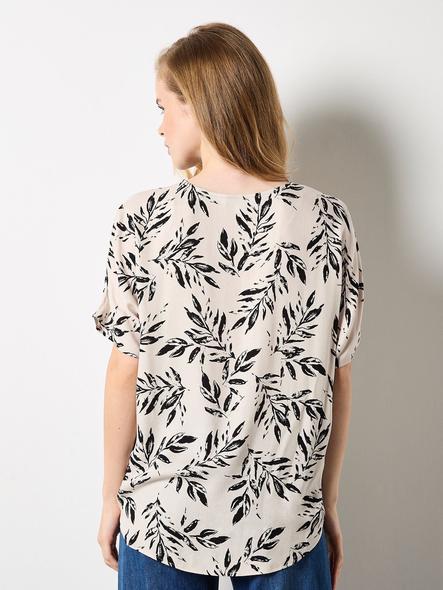 Apricot Kurzarmshirt Druckshirt mit Blätterdruck