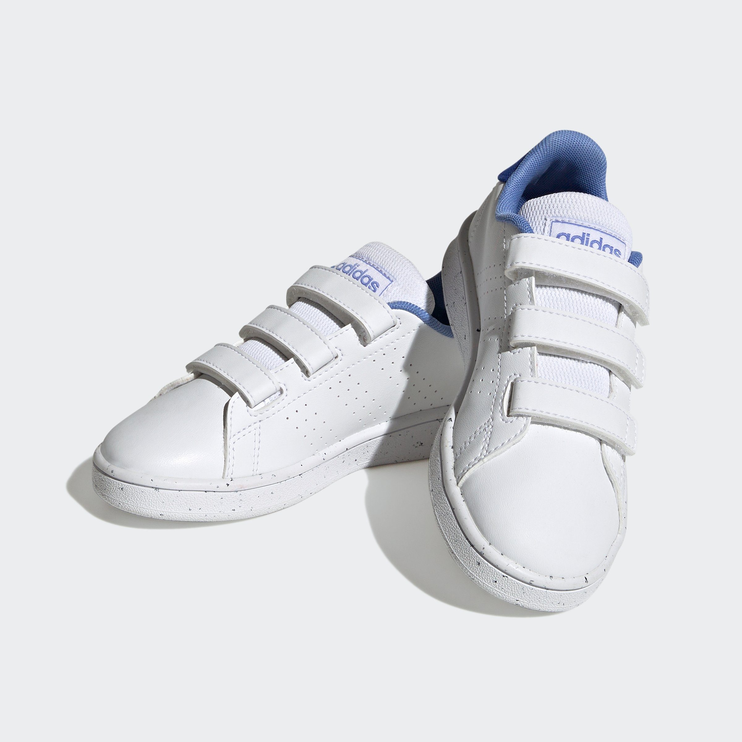 Fusion adidas adidas HOOK-AND-LOOP Stan Sneaker den / Blue des White Sportswear / White LIFESTYLE Cloud Design ADVANTAGE COURT Smith Spuren auf Cloud