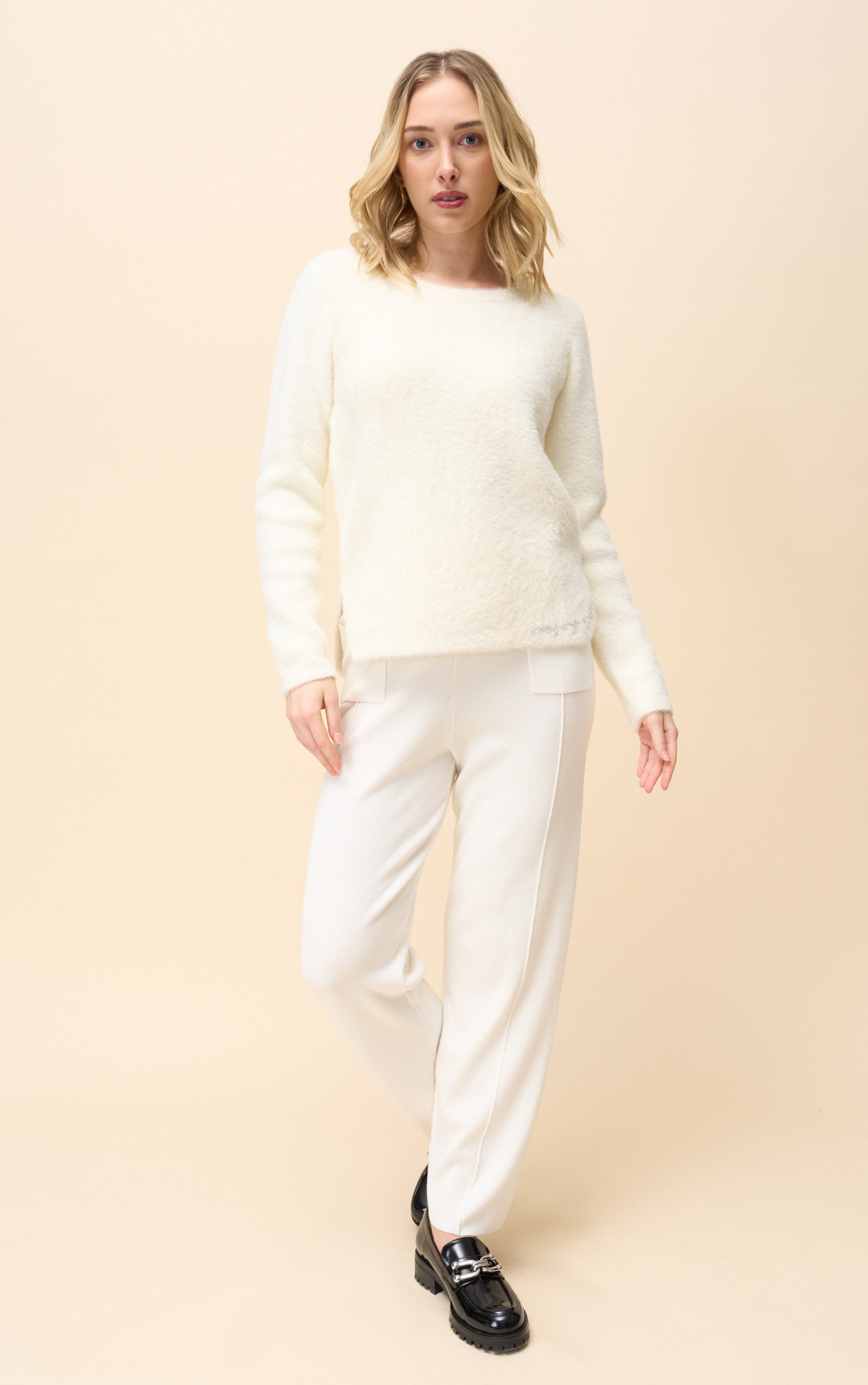 Passioni Strickpullover mit flauschiger Textur und Strassdetail günstig online kaufen