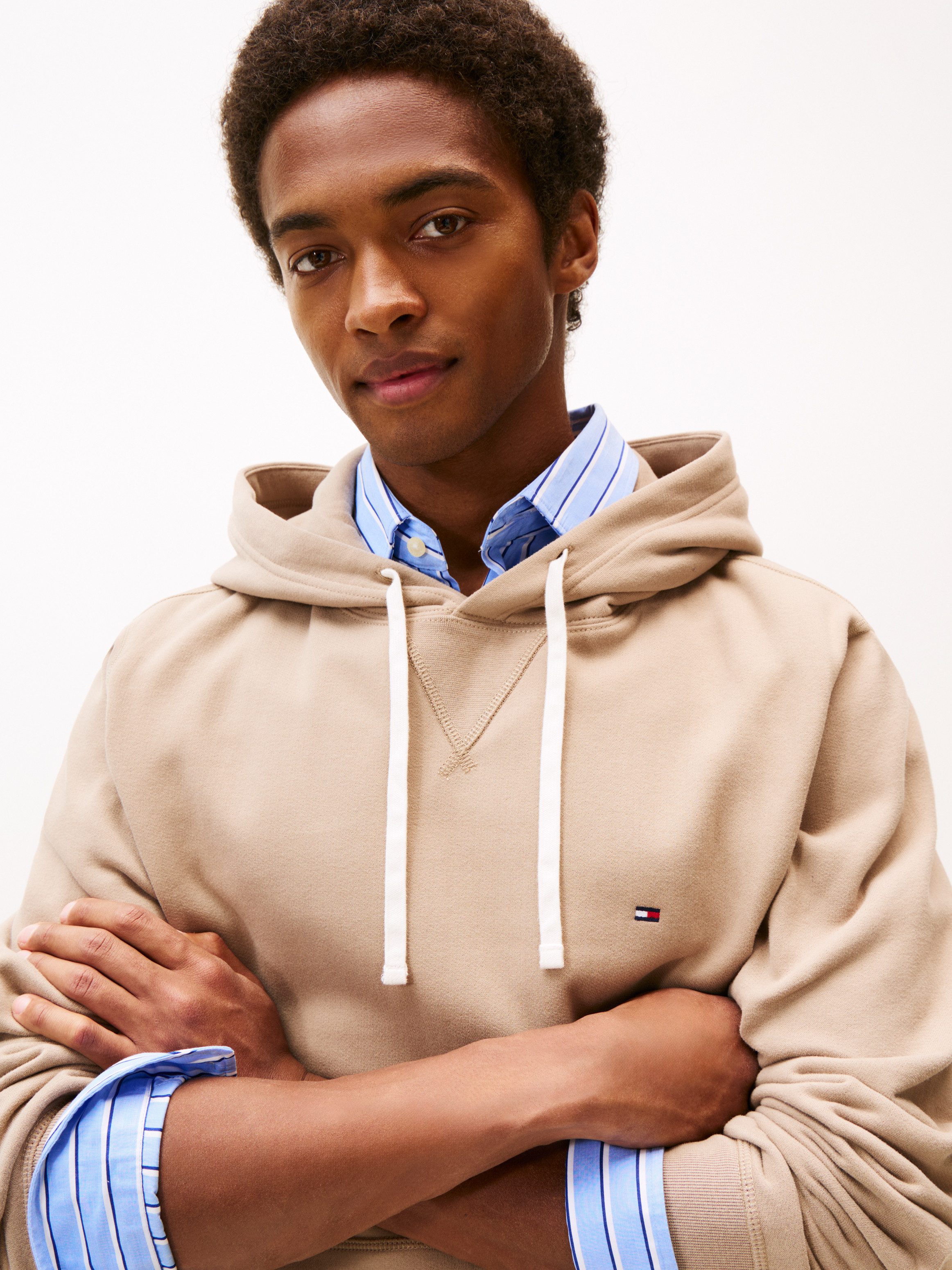 Tommy Hilfiger Hoodie ESS SEASONAL FLEECE HOODY mit Kapuze und Kängurutasch günstig online kaufen