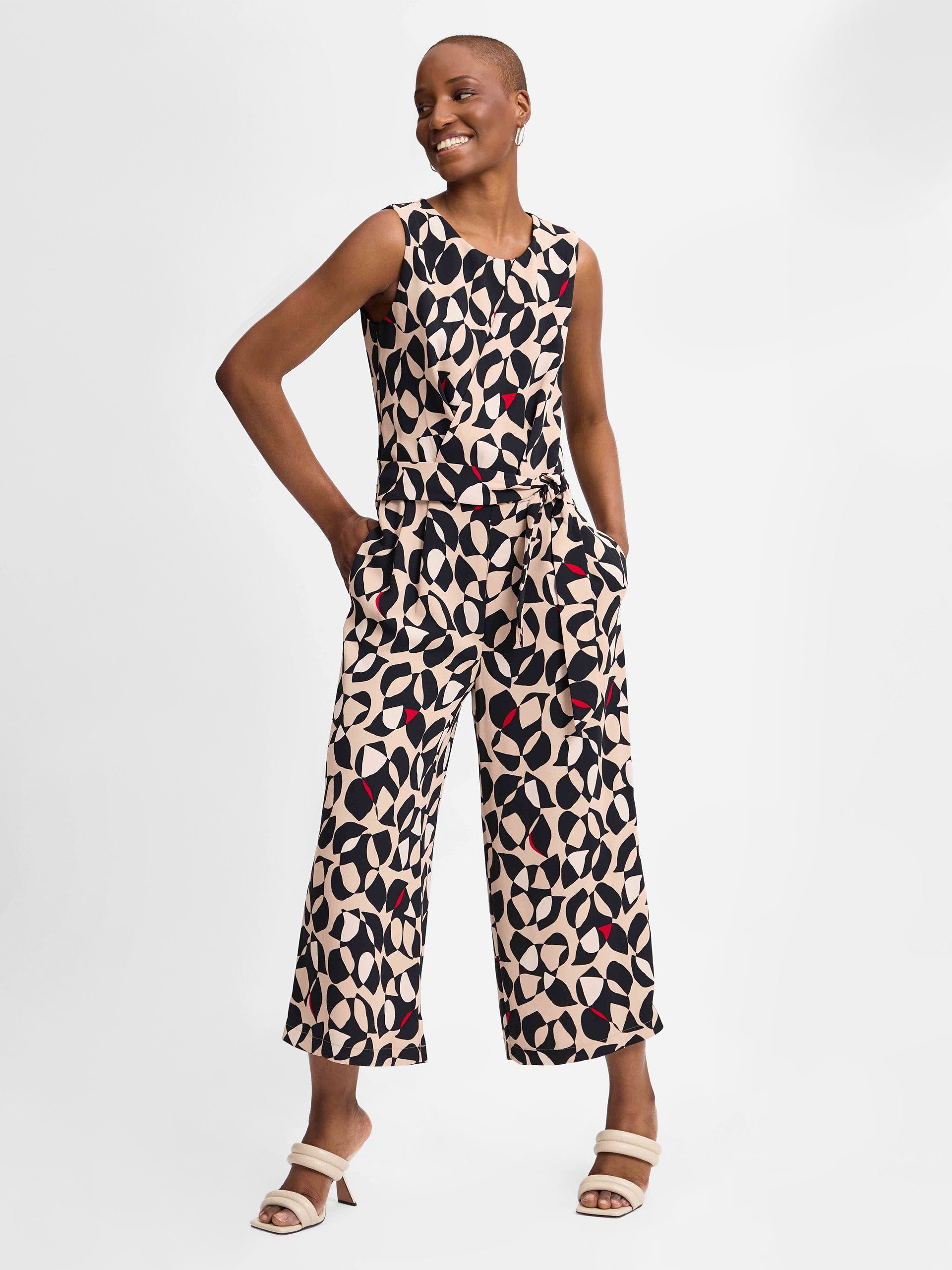 Betty&Co Overall Betty & Co Jumpsuit mit Bindegürtel (1-tlg) Falten