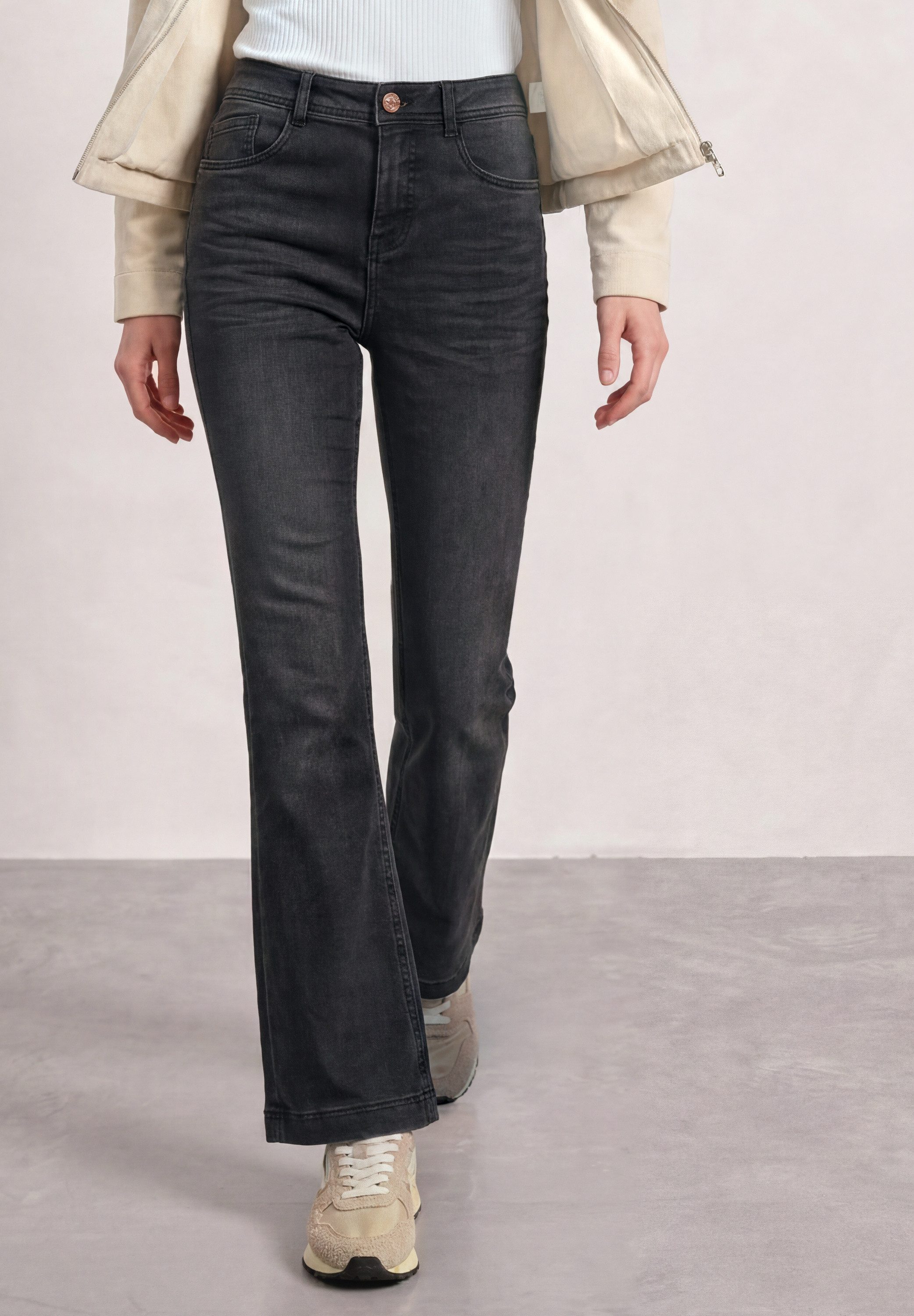 STREET ONE Bootcut-Jeans Style Blaire im Slim Fit / Stretch