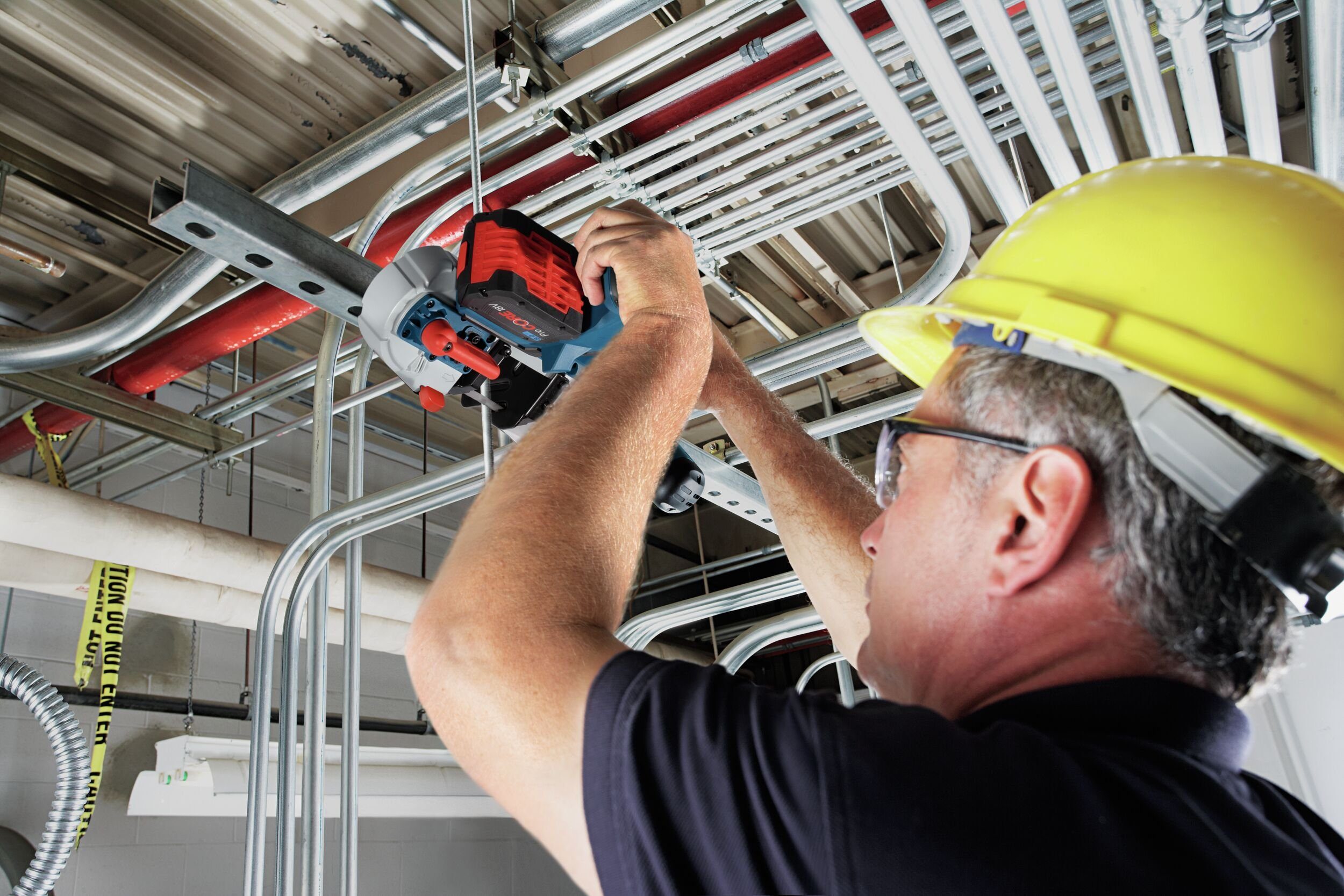 Bosch Professional Akku-Bandsäge GCB 18V-63, Ohne Akku - im Karton