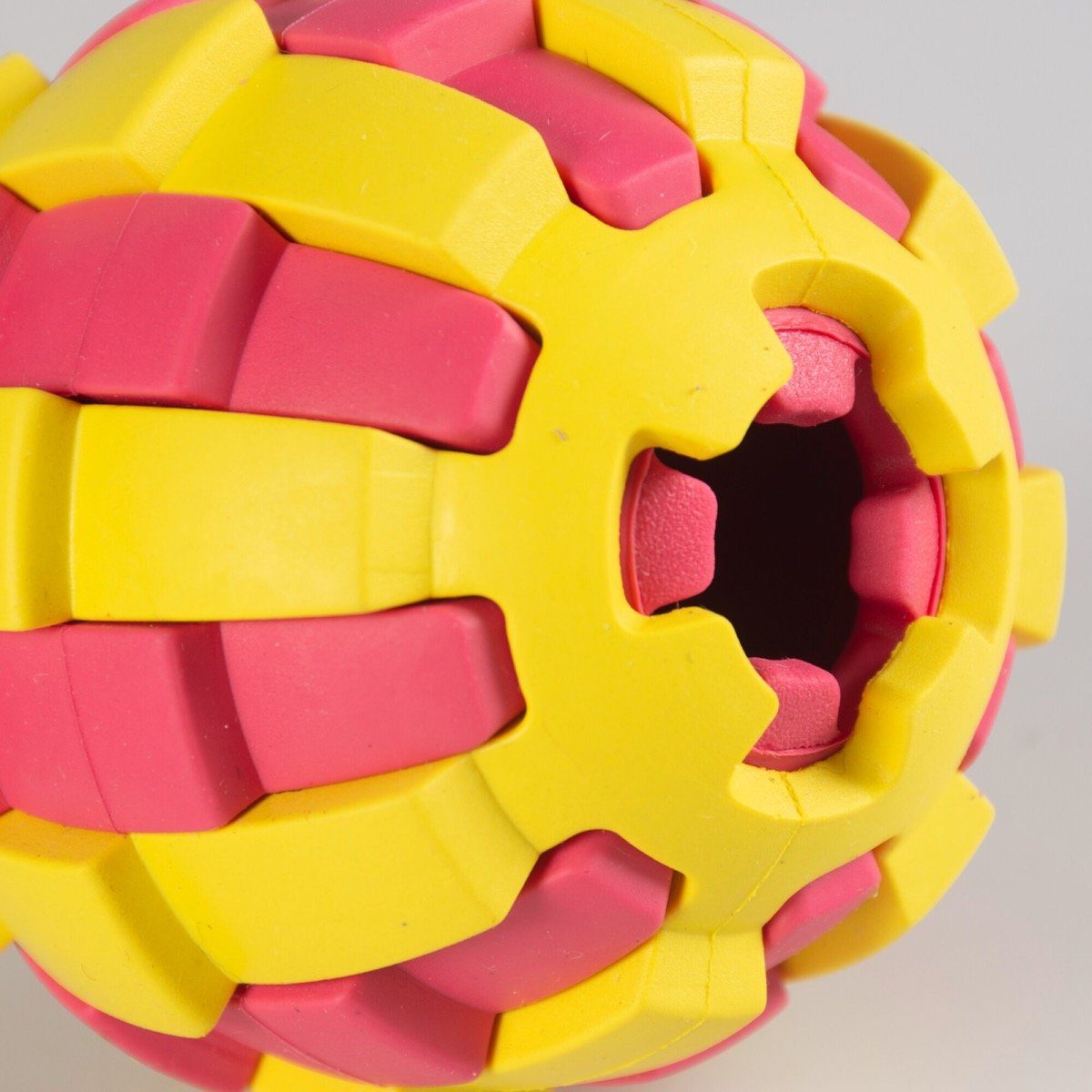 DUVO+ Tierball Hundespielzeug Leckerli-Spender Ball Gummi
