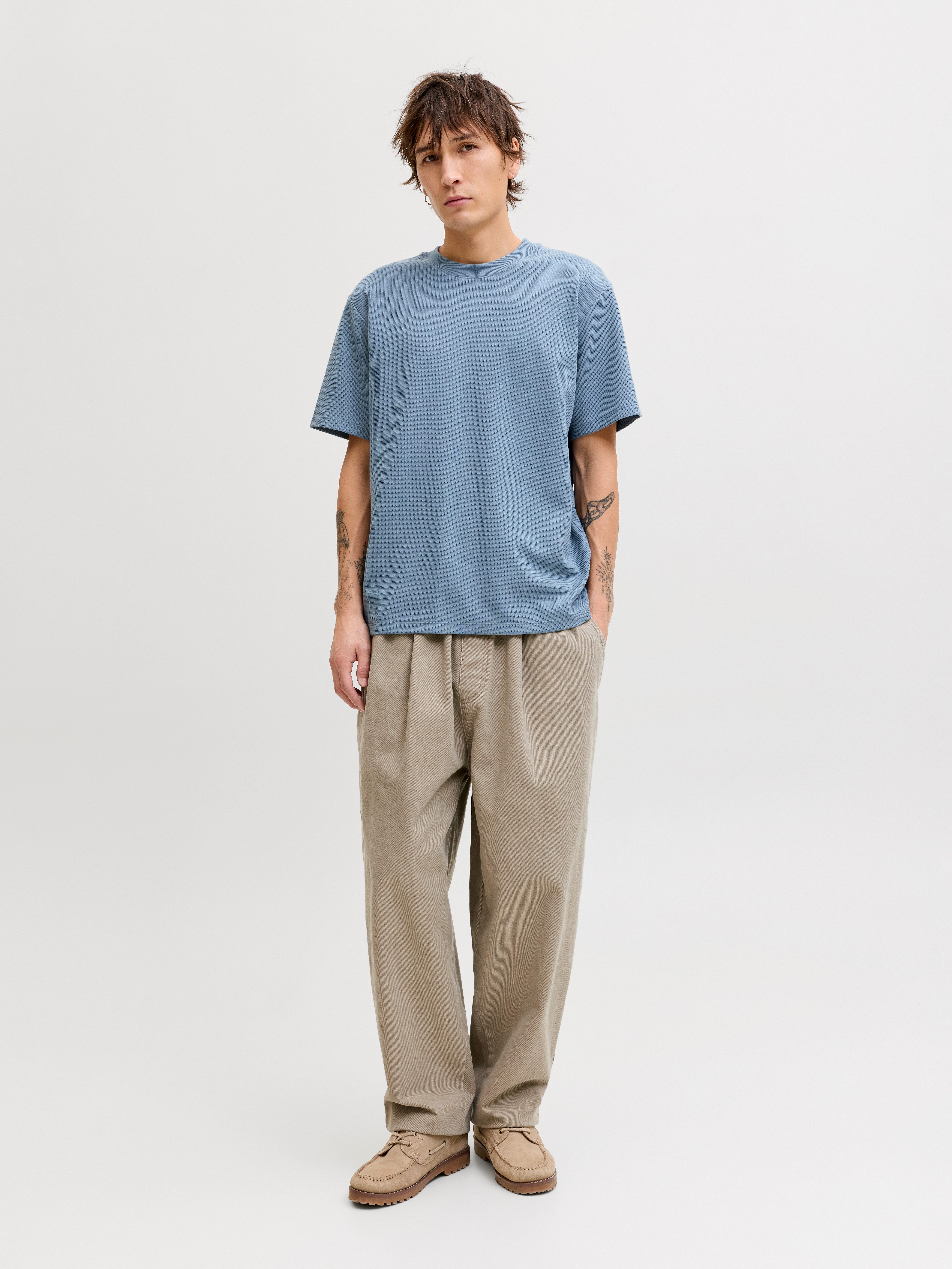 Jack & Jones Rundhalsshirt JJEAUSTIN TEE SS NOOS Materialmix, relaxed fit – Bild 5 von 5