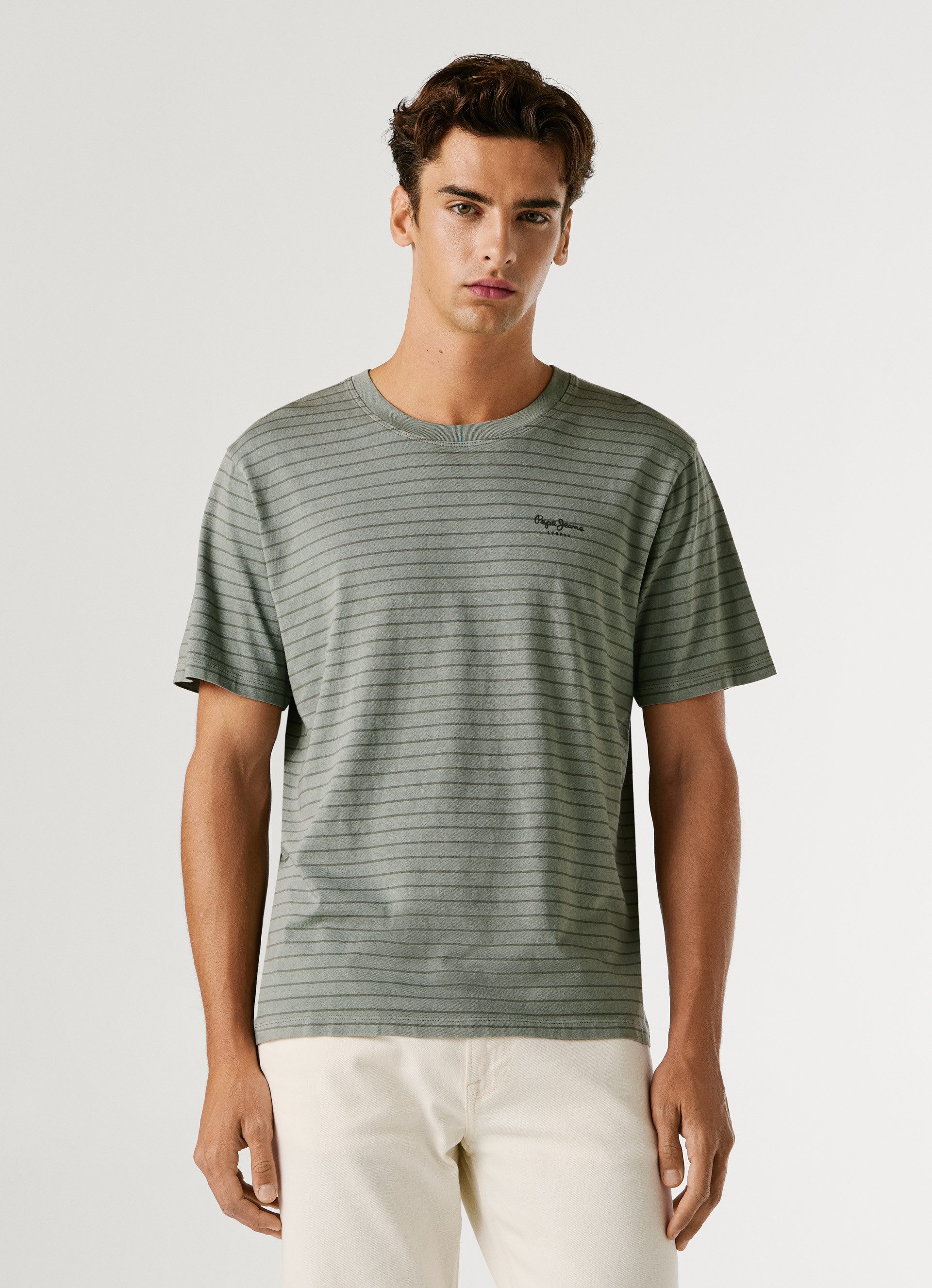 Pepe Jeans T-Shirt JACKO mit kleinem Ton-in-Ton Logoschriftzug