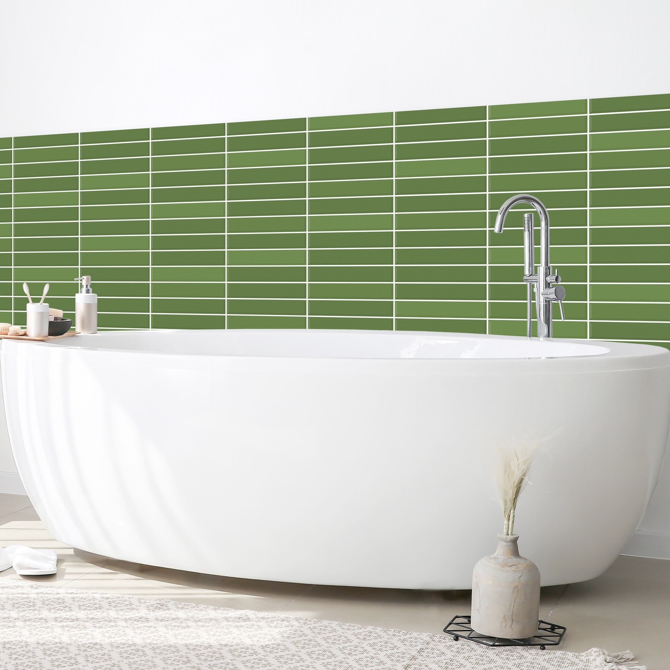 Bilderdepot24 Badrückwand grün fugenlose Wandverkleidung Bad Unifarben, (Hartfolie matt » Selbstklebend SMART 0,35 mm), wasserfestes Wandpaneel Metro Fliesen Grün