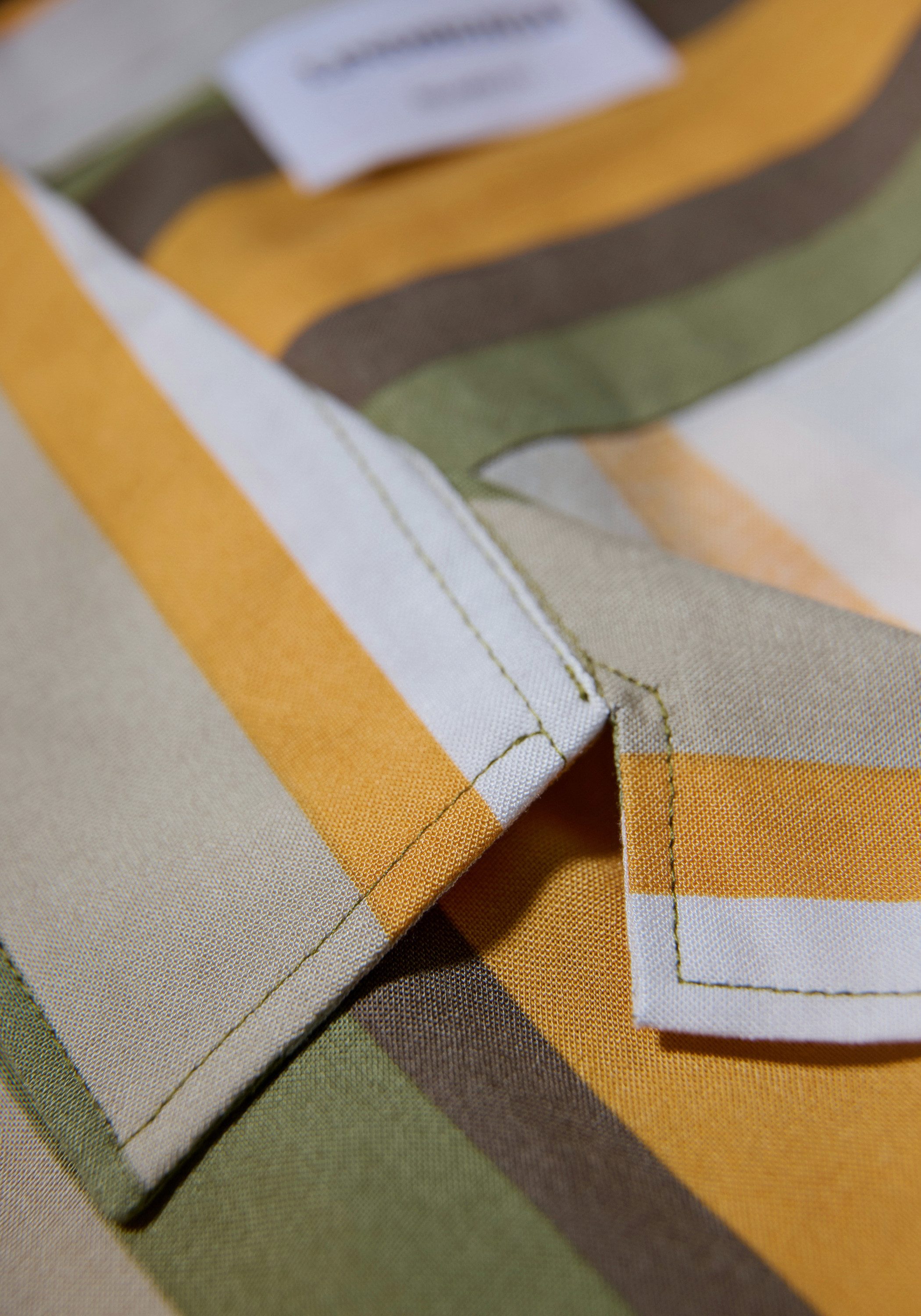 LINDBERGH Kurzarmhemd Freizeithemd (Kurzarm) Relaxed Fit