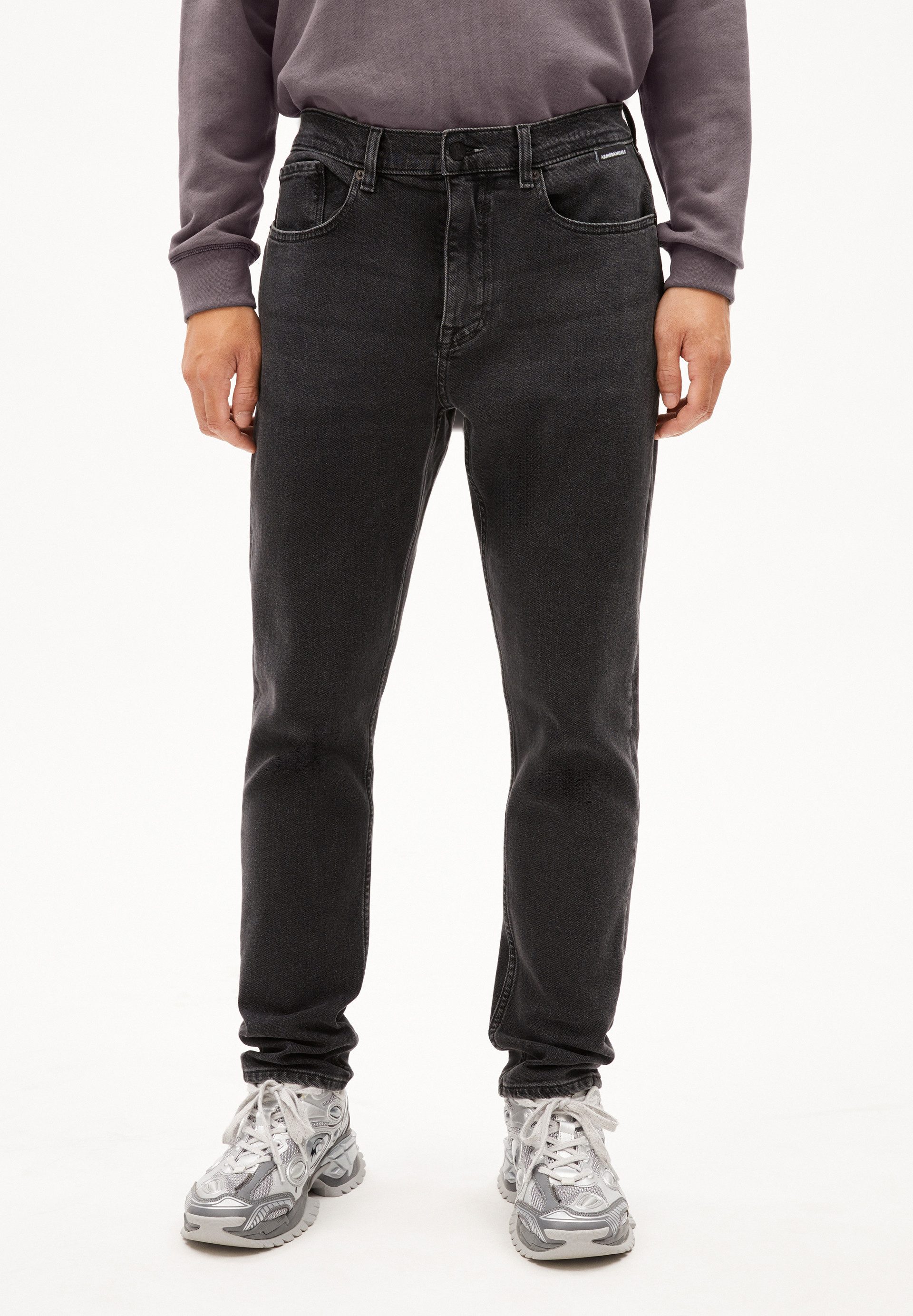 Armedangels Tapered-fit-Jeans AARJO TARPA (Comfort-Stretch, Regular Fit) Mid waist