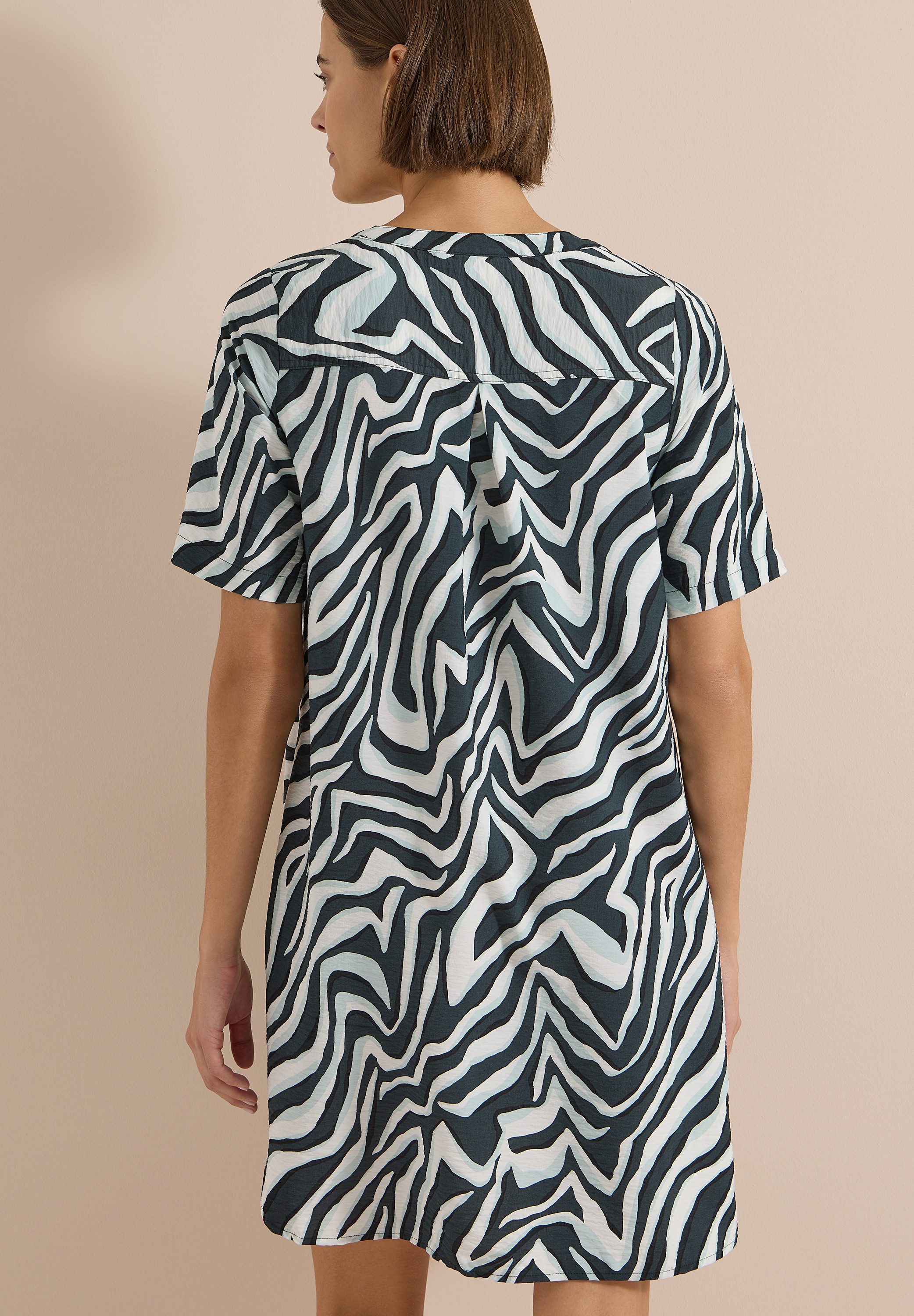 CECIL Sommerkleid Split Neck, abstrahierter Zebraprint, Viskosemix, Sommerkleid