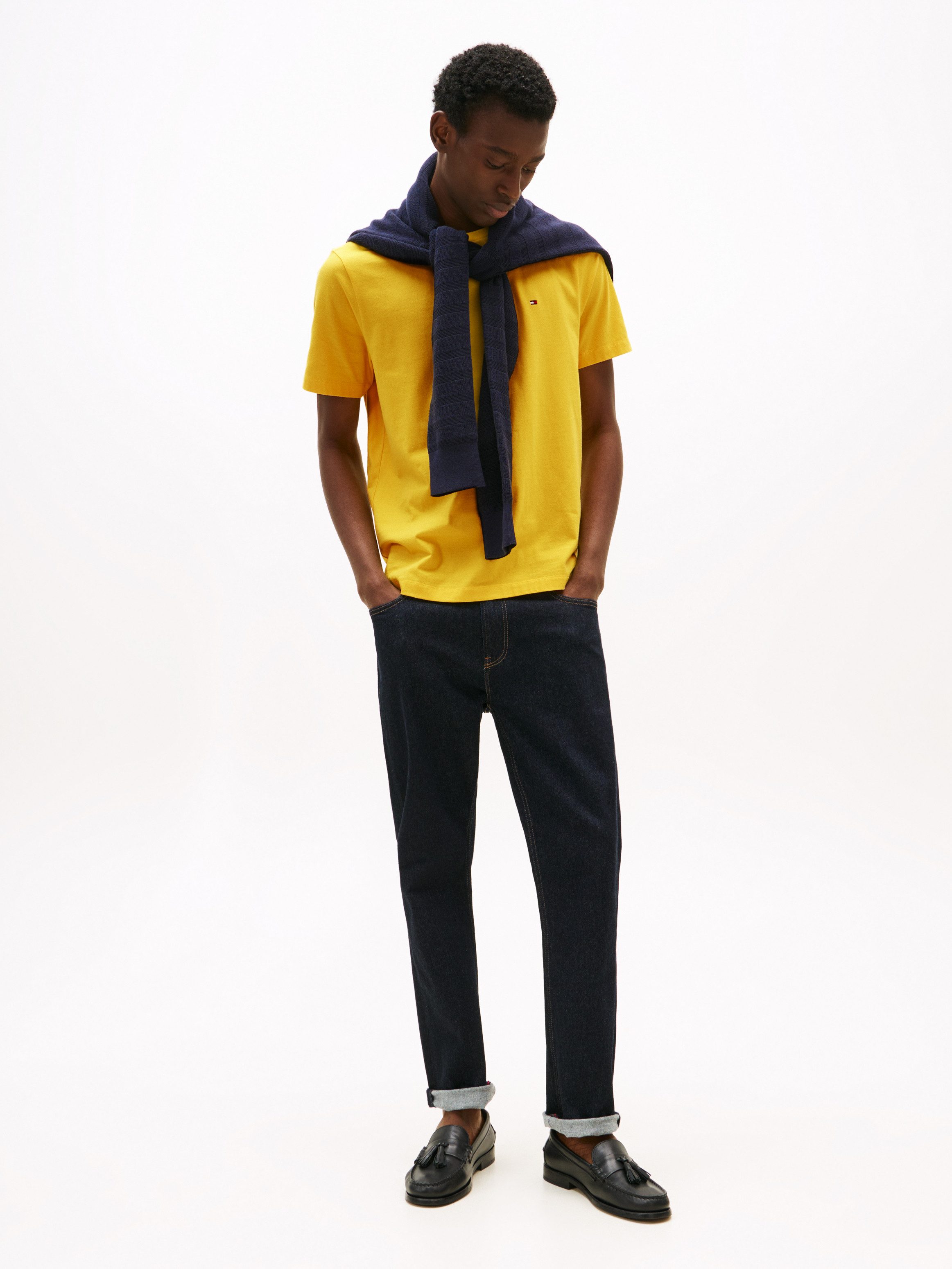 Tommy Hilfiger T-Shirt ESSENTIAL REGULAR FIT SOLID mit Stickerei unifarben, casual, Baumwolle, Rundhals