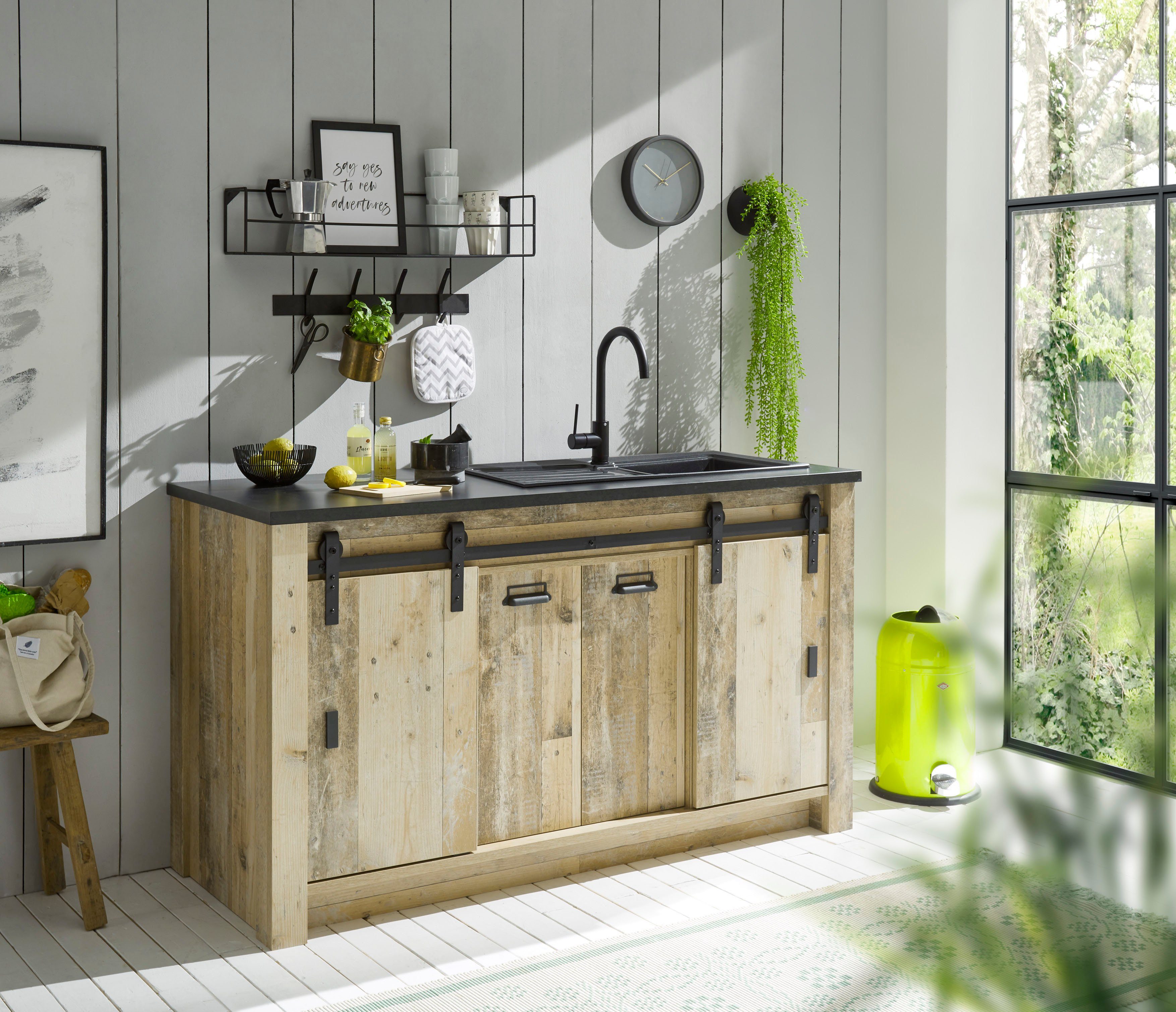 Home affaire Spülenschrank Sherwood Breite 161 cm, Scheunentorbeschlag und Apothekergriffe aus Metall – Bild 4 von 5