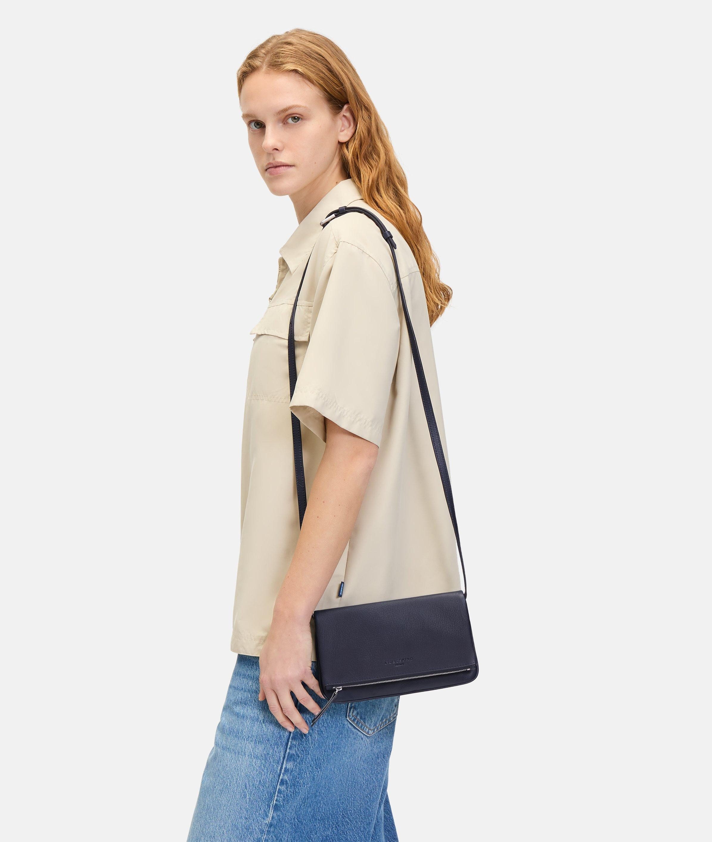 Liebeskind Berlin Umhängetasche Aloe Crossbody S, Umhängetasche aus weichem Leder