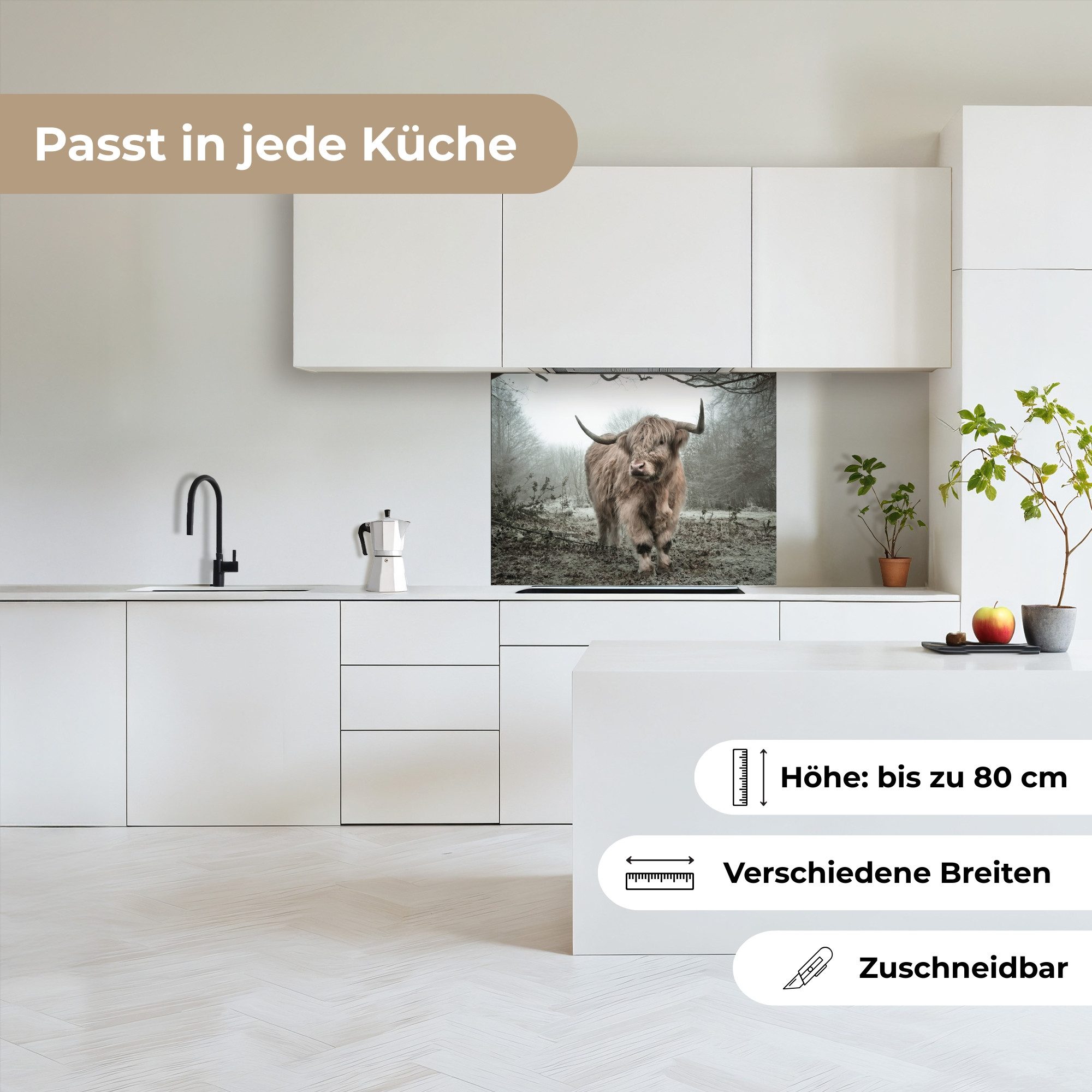 KitchenYeah Küchenrückwand selbstklebend Schottischer Highlander - Wald - Nebel - Kuh - Tiere - N, (1-tlg), Spritzschutz, Küche, Rückwand, Küchenwand, Küchenfront, 80x60 cm