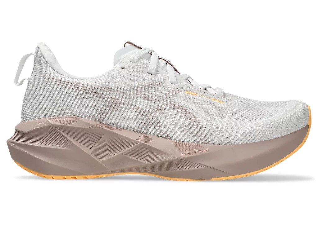 Asics NOVABLAST 5 Laufschuh günstig online kaufen