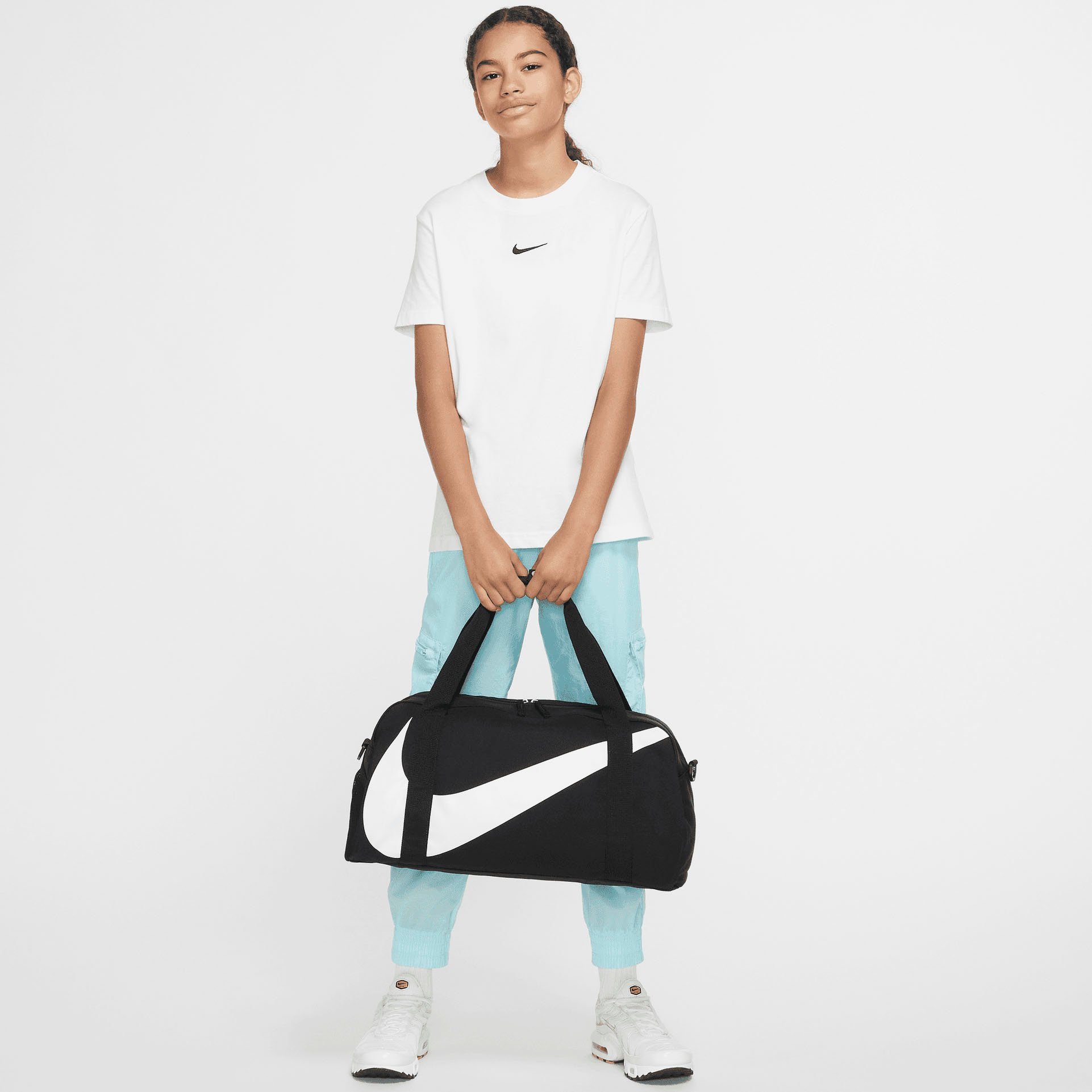 Nike Sporttasche Y NK GYM CLUB - SP23, sportlicher Stil, für Jugendliche, für Fitness, aus Polyester