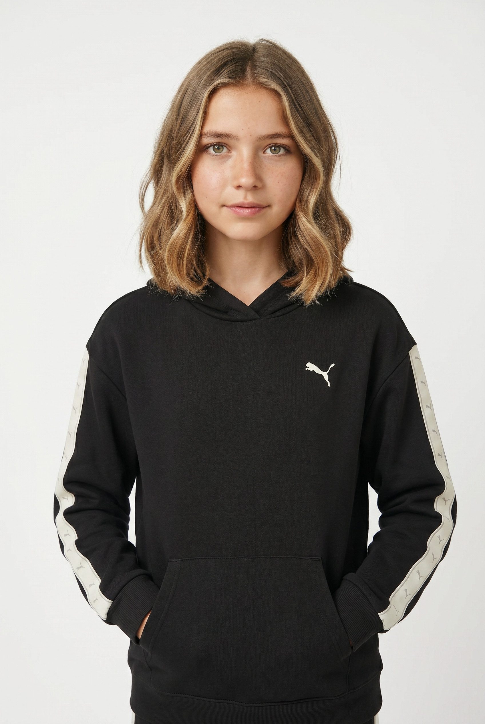 PUMA Kapuzensweatshirt ESS TAPE RELAXED HOODIE FL G für Jugendliche, sportlicher Stil, aus Baumwollmischung, mit Kapuze