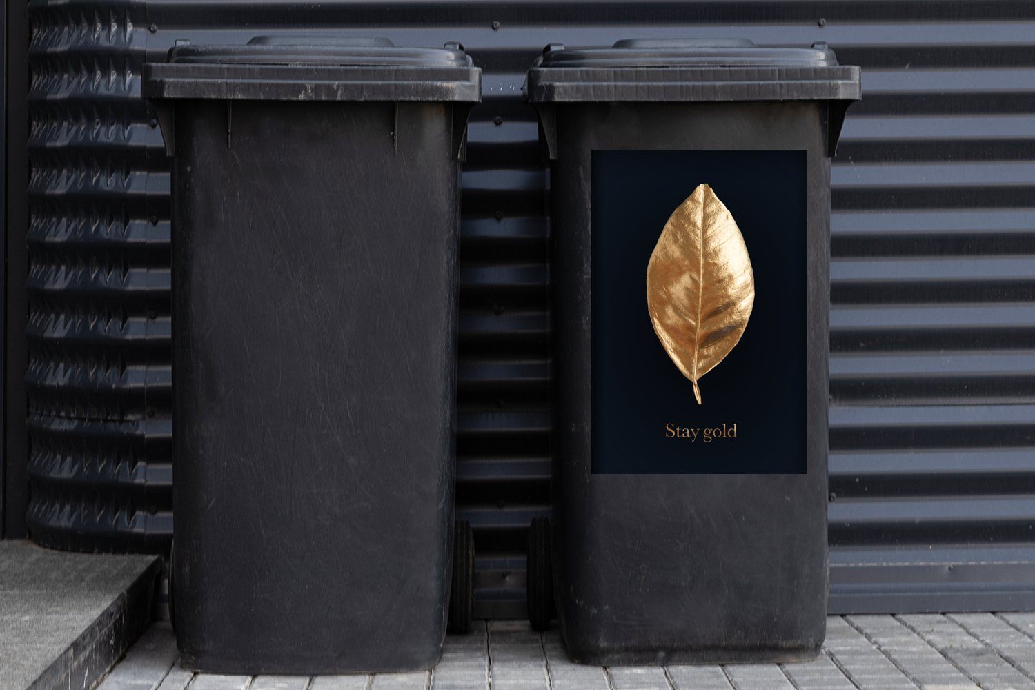 Abfalbehälter Wandsticker Zitat St), (1 Gold Luxus Sticker, Mülleimer-aufkleber, Mülltonne, - Container, MuchoWow -