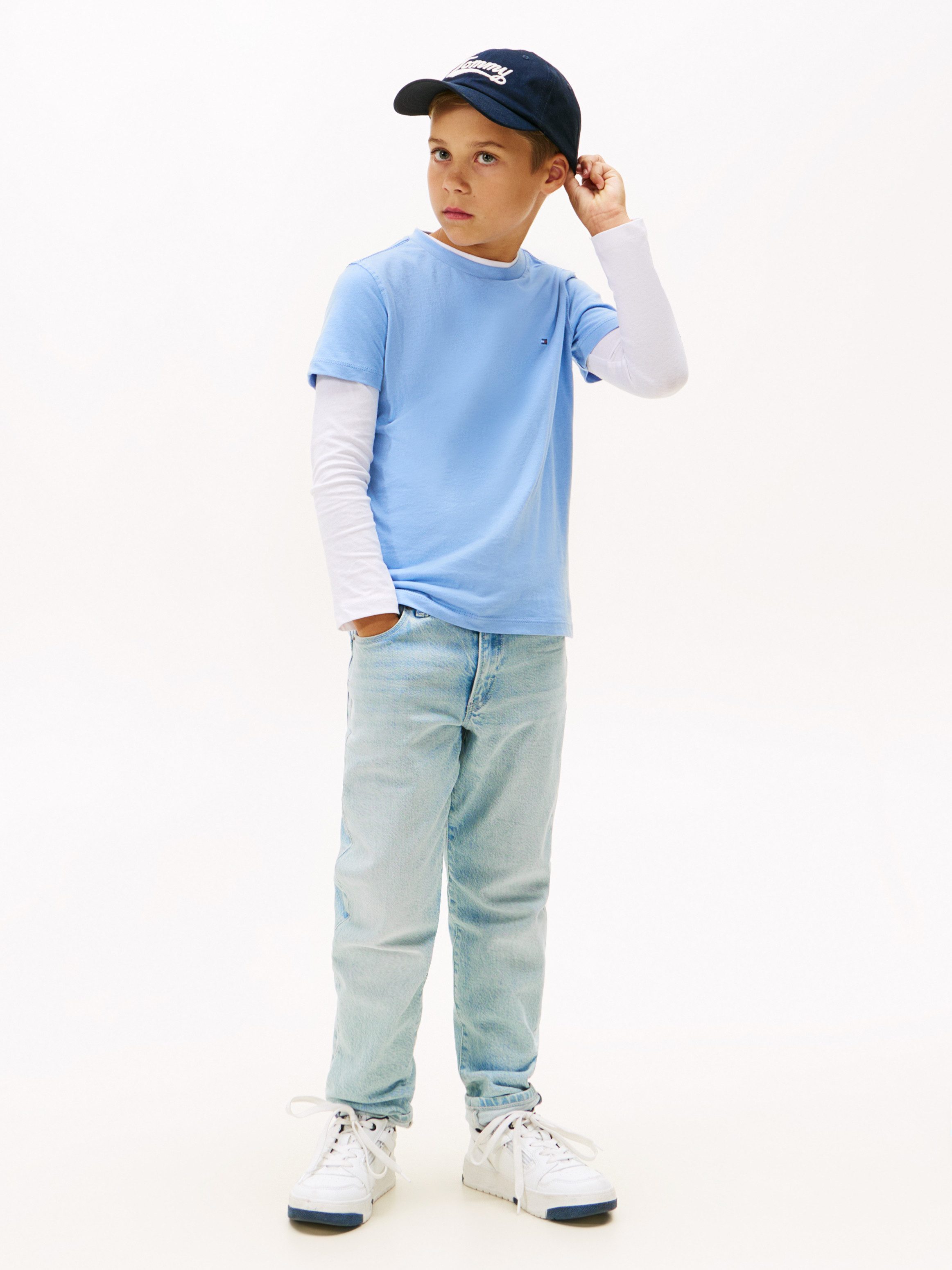 Tommy Hilfiger T-Shirt ESSENTIAL COTTON TEE S/S mit Logostickerei