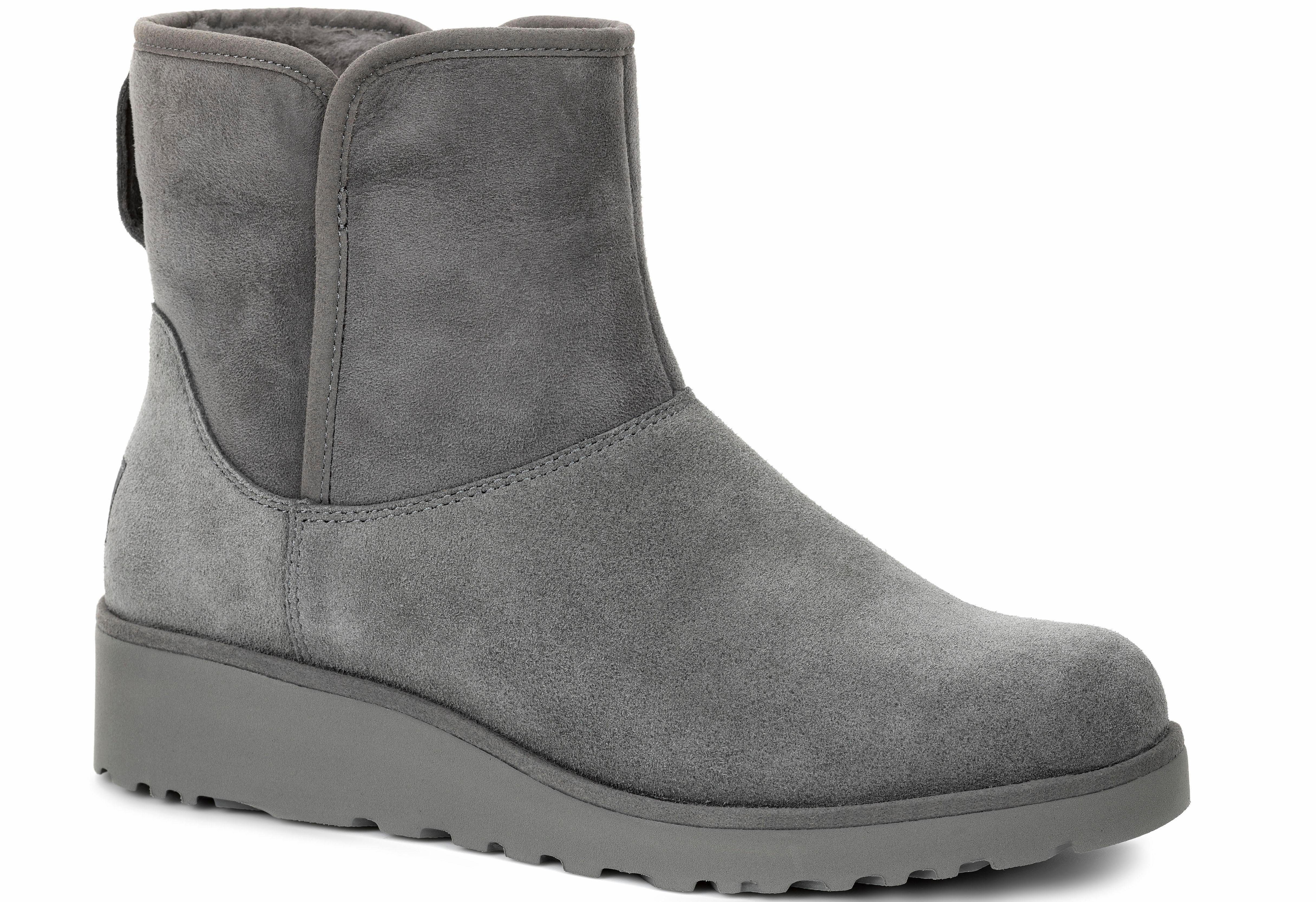 UGG »Kristin« Schlupfboots mit dezentem Keilabsatz | OTTO Ugg Kristin Klassische Schlanke Leder Schaffell Stiefel