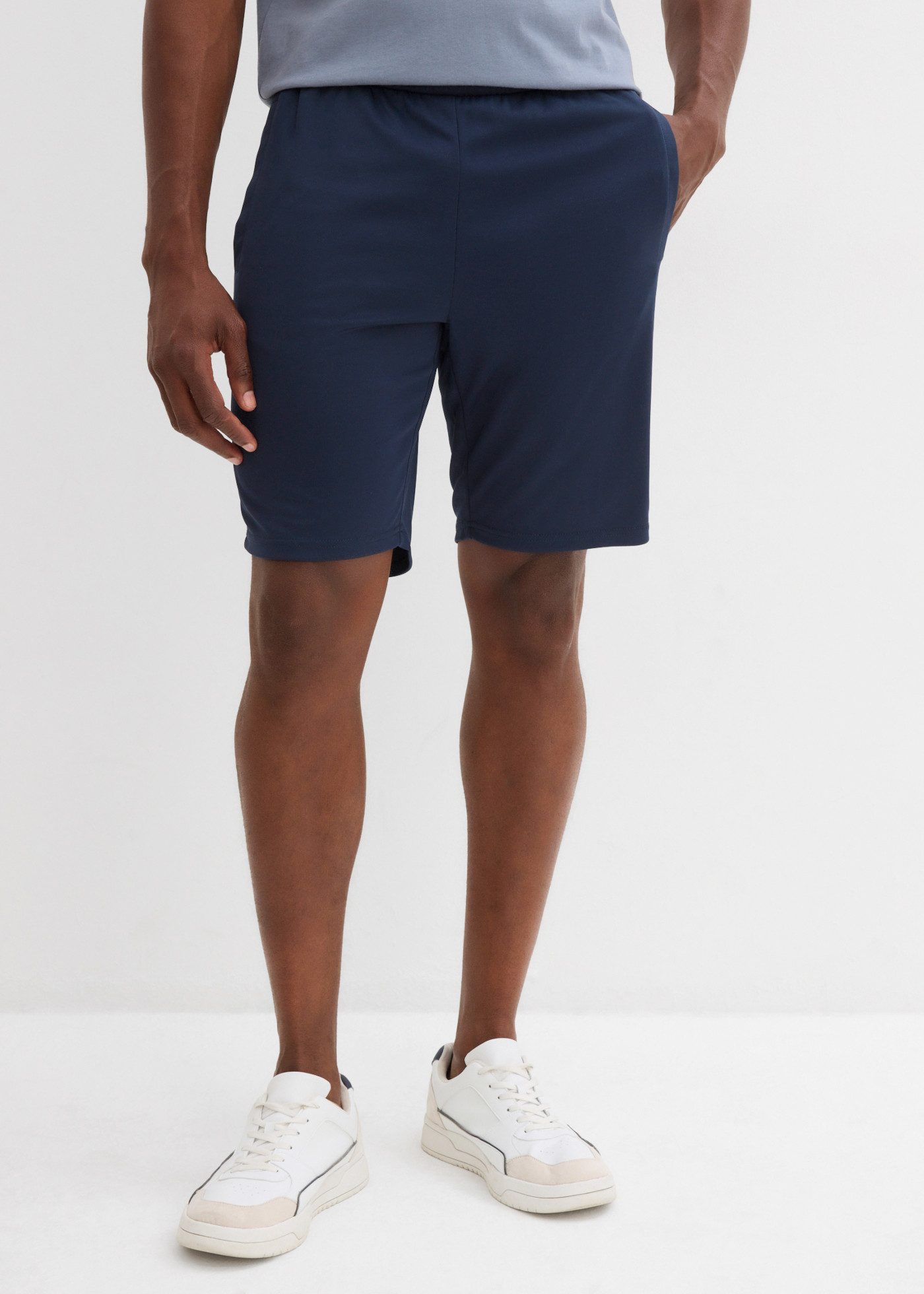 bonprix Shorts aus Polyester, schnelltrocknend, Regular Fit
