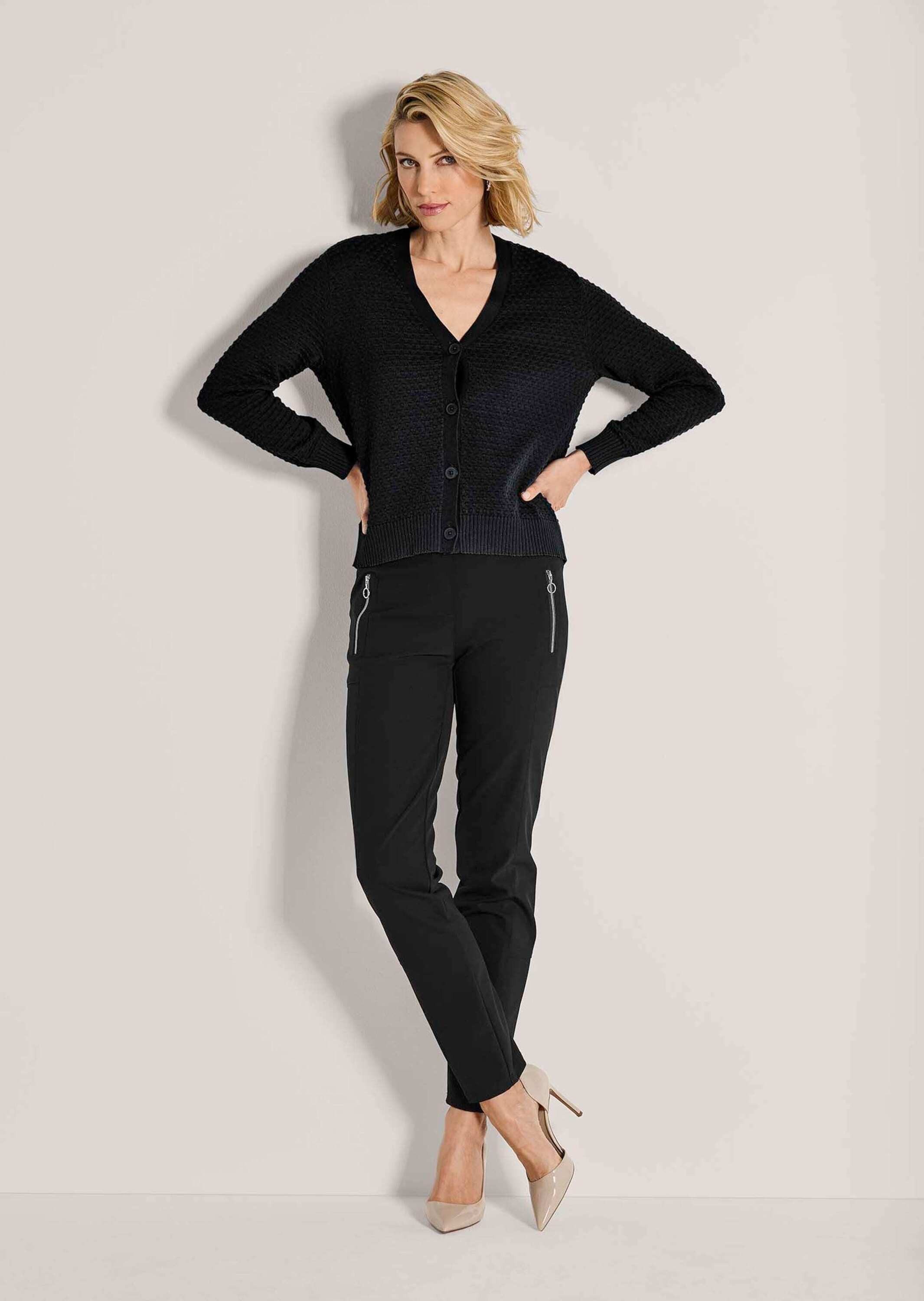 MADELEINE Strickjacke Eleganter Cardigan mit V-Ausschnitt Jacke mit Noppenstruktur, Knopfleiste und Langarm